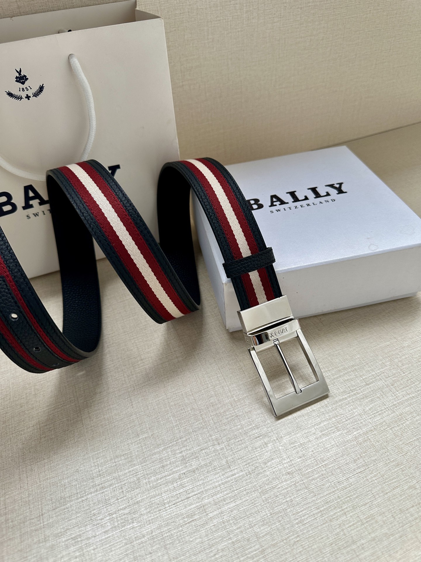 Bally Male Pin Buckle Belt Cow Leather M-l