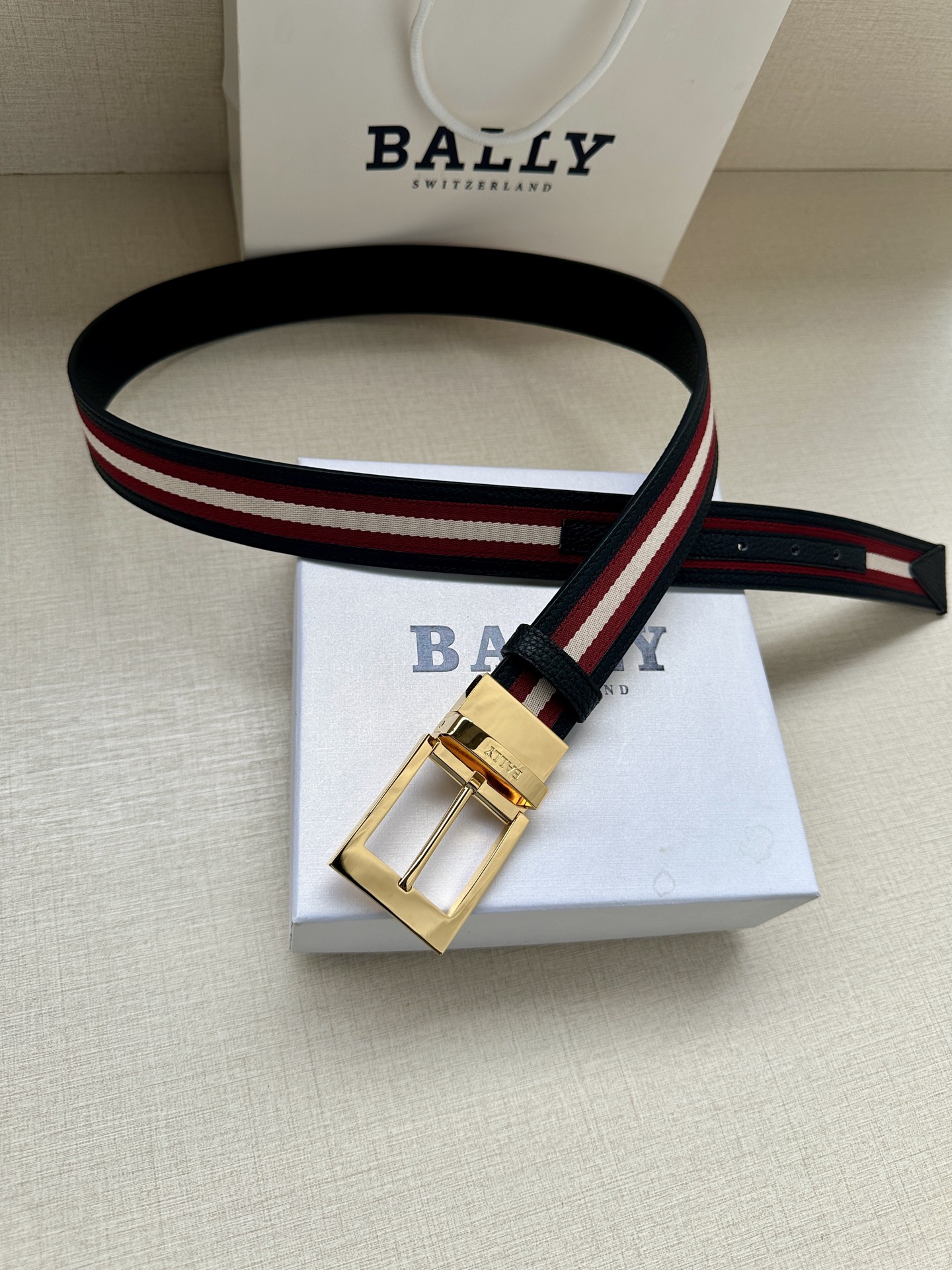 Bally Male Pin Buckle Belt Cow Leather M-l