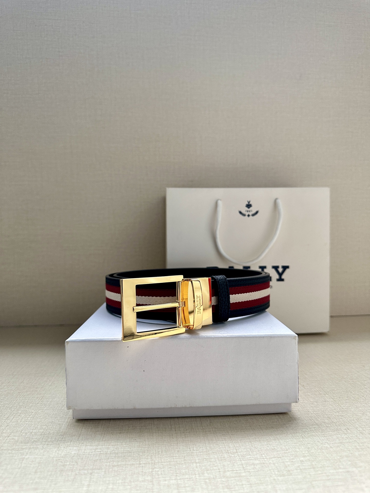 Bally Male Pin Buckle Belt Cow Leather M-l