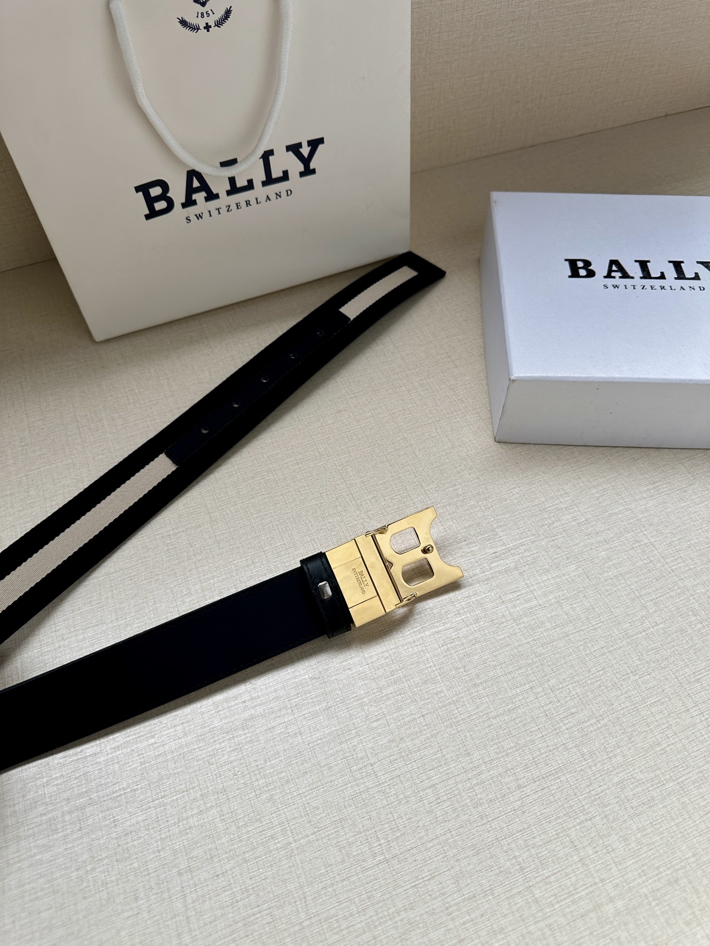 Bally Basic Belt Cow Leather L