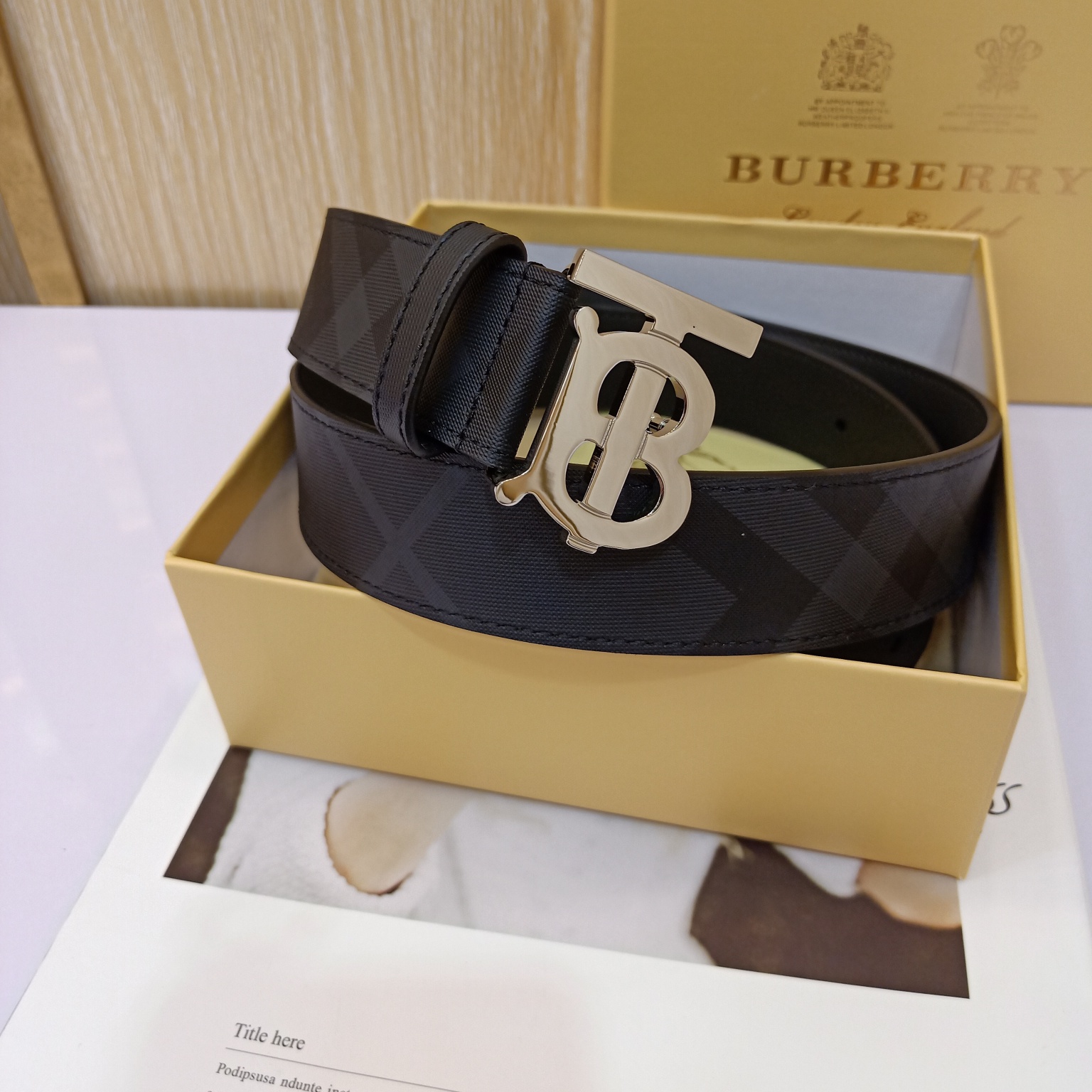 Burberry Leather Belt S-m