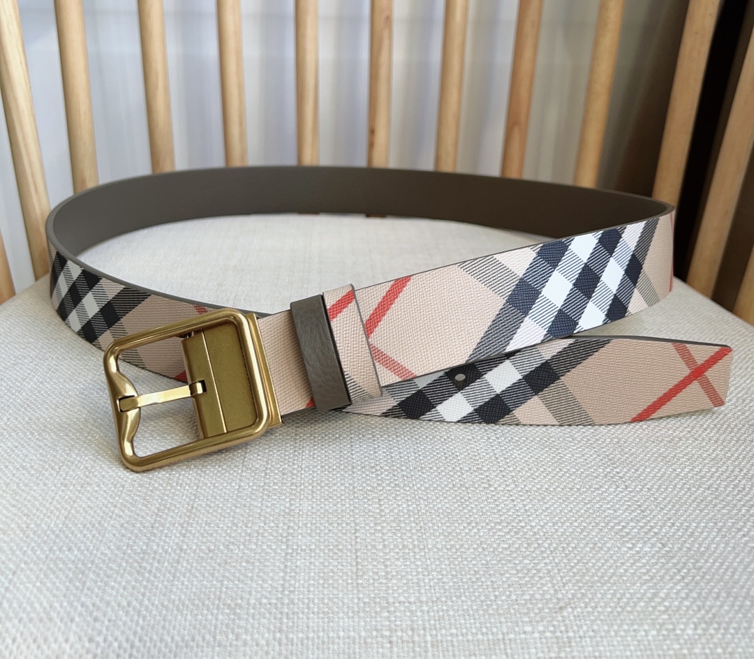 Burberry Basic Belt Cow Leather M
