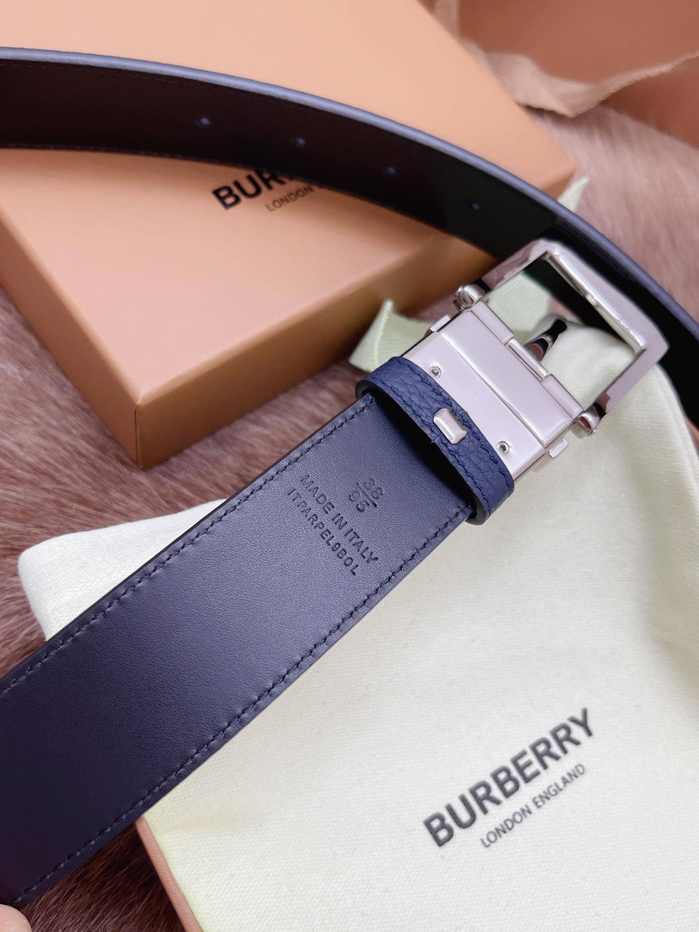 Burberry Male Basic Belt M