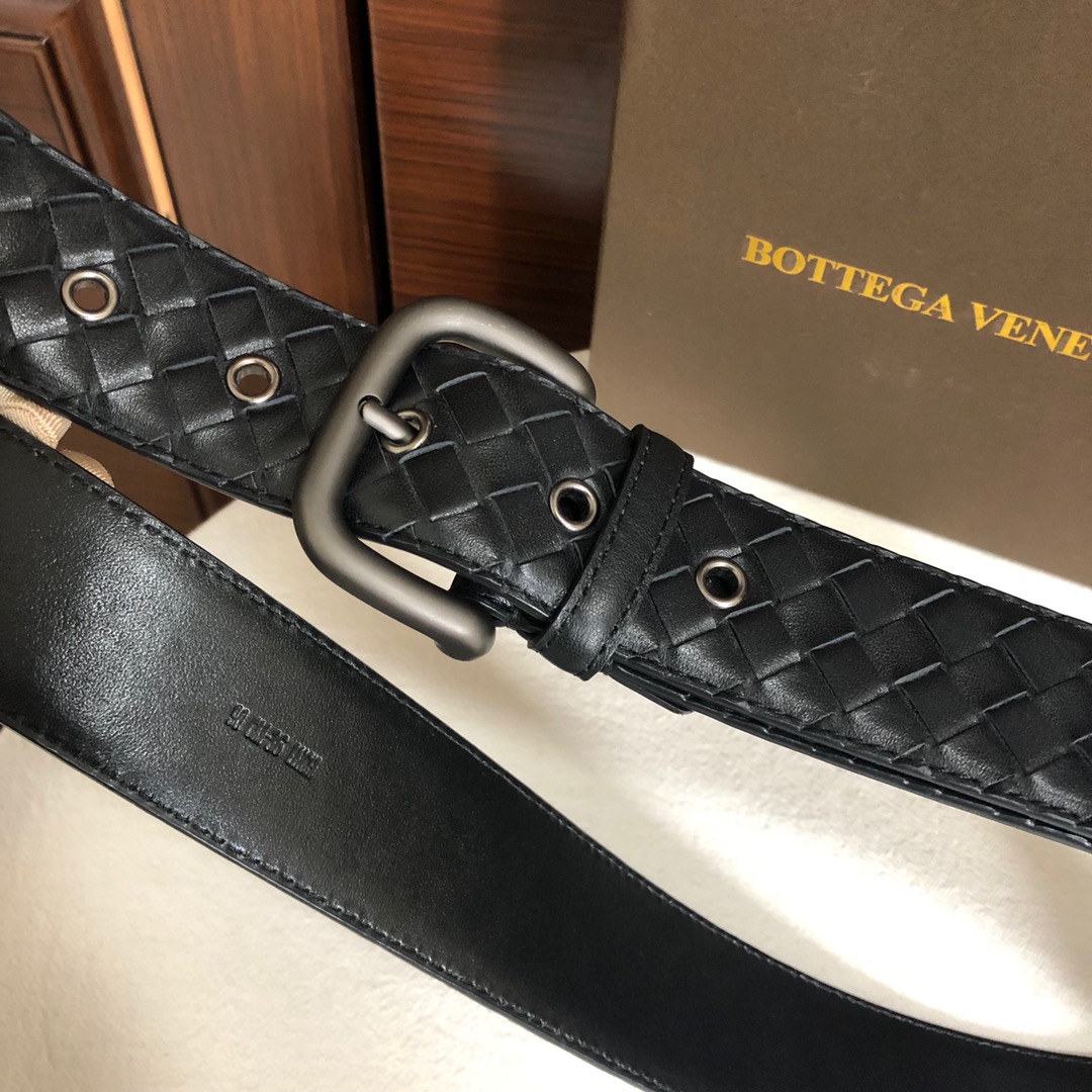 Bottega Veneta Male Leather Belt Top Grain Leather M-l
