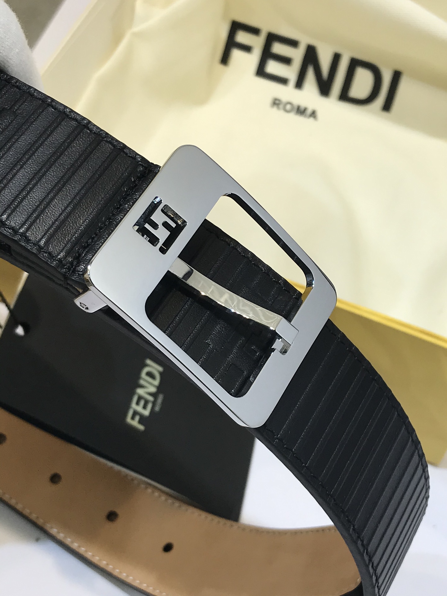 Salvatore Ferragamo Leather Belt Cow Leather 35mm