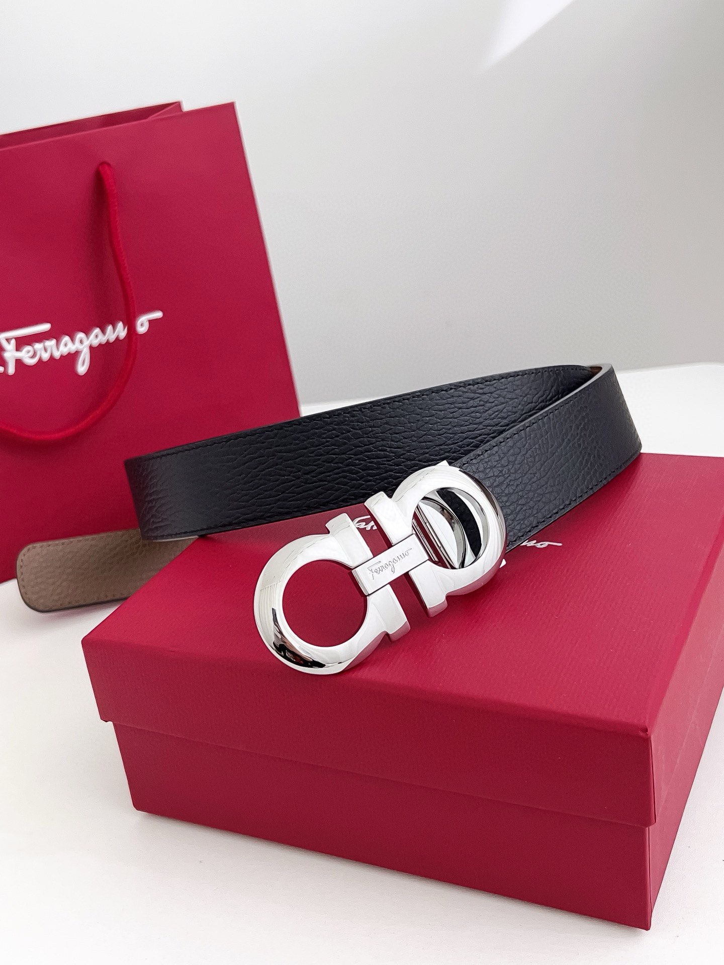 Salvatore Ferragamo Male Leather Belt Cow Leather M