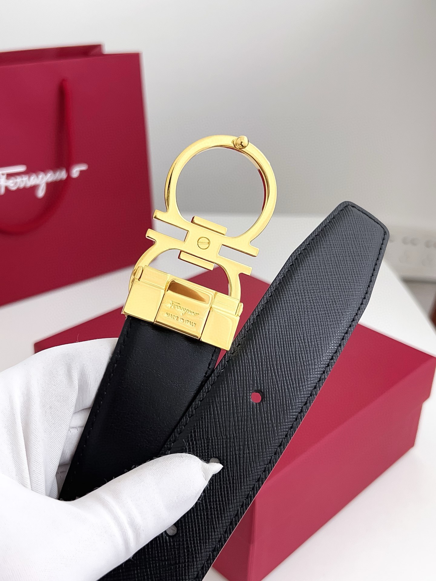 Salvatore Ferragamo Male Leather Belt Cow Leather M