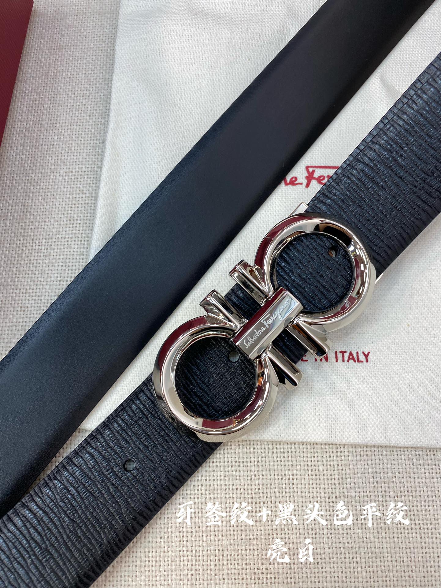 Salvatore Ferragamo Male Leather Belt Cow Leather M