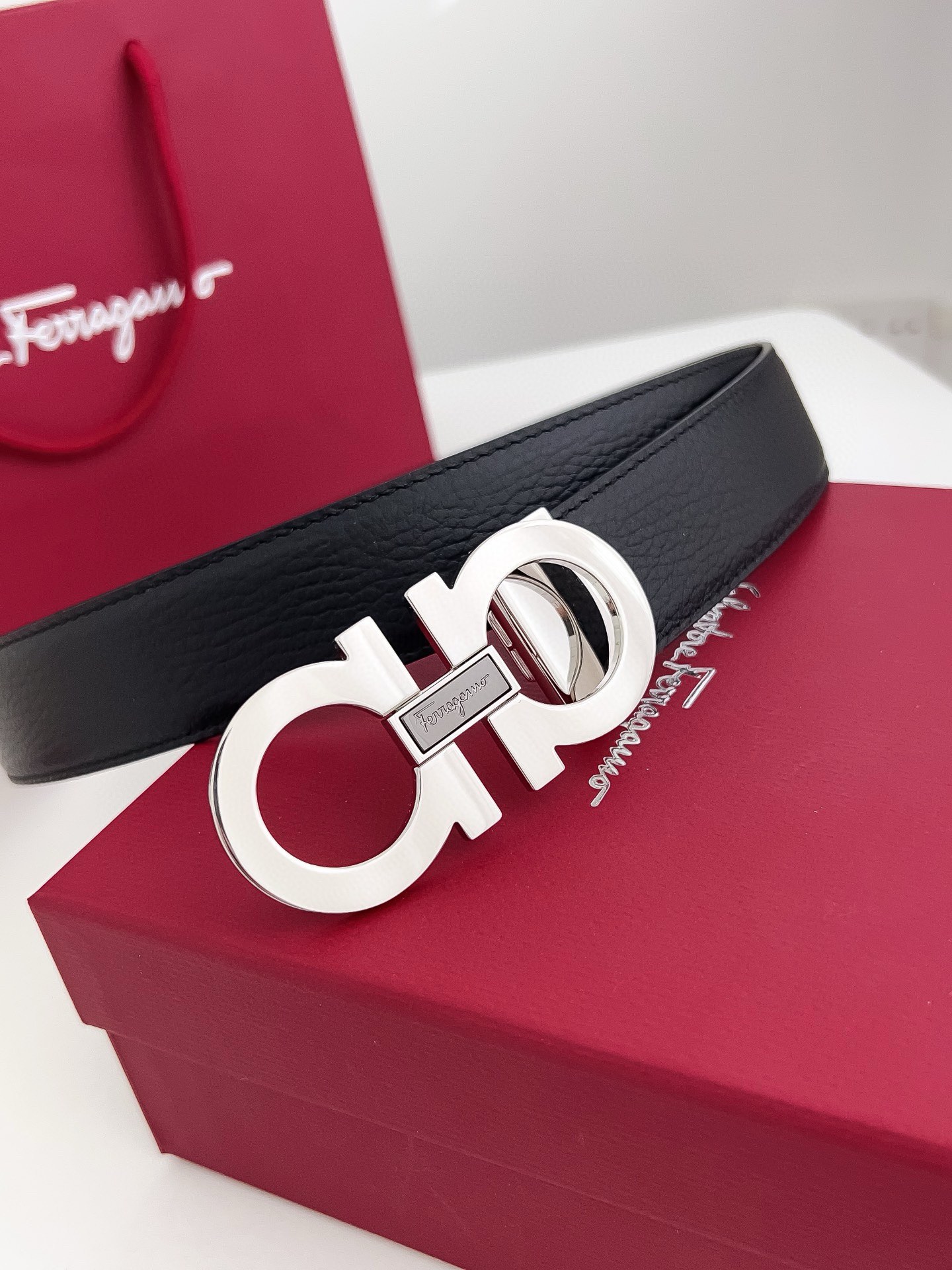 Salvatore Ferragamo Male Leather Belt Cow Leather M