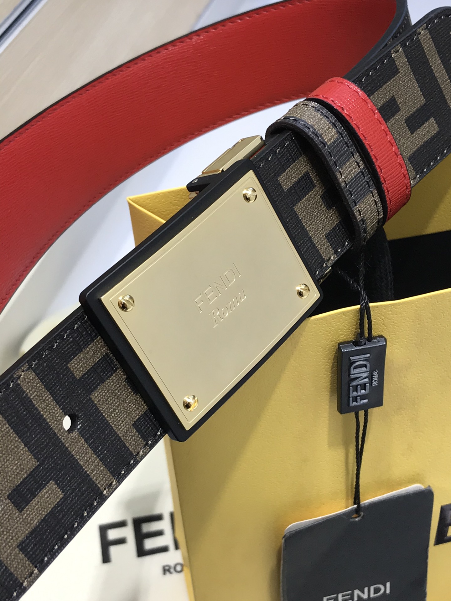 Fendi Basic Belt Top Grain Leather M