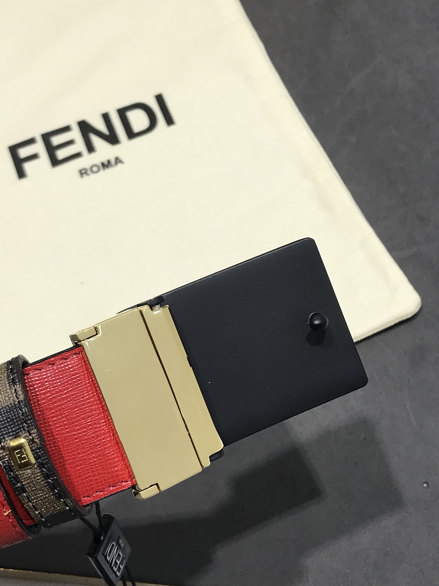 Fendi Basic Belt Top Grain Leather M