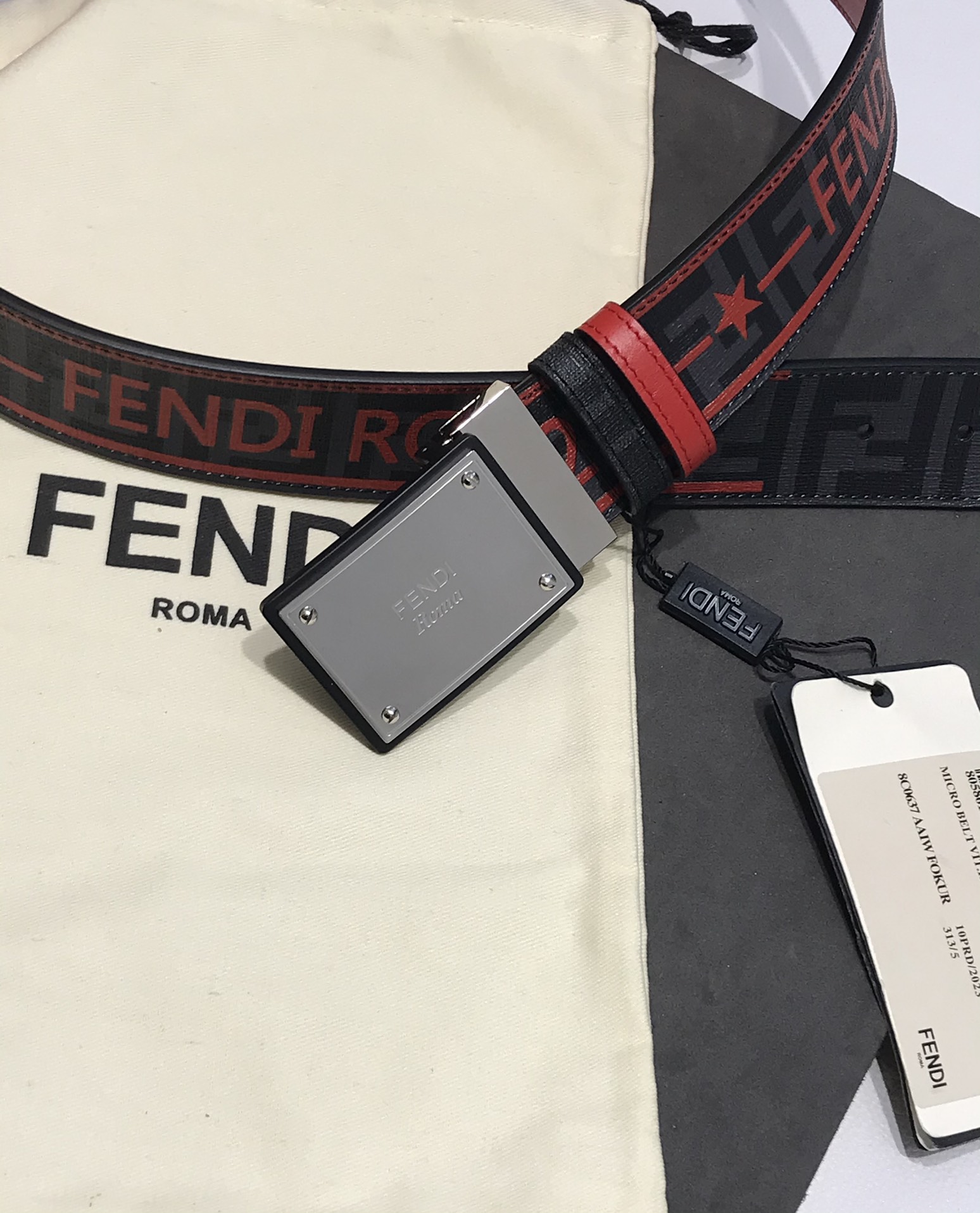 Fendi Basic Belt Top Grain Leather M