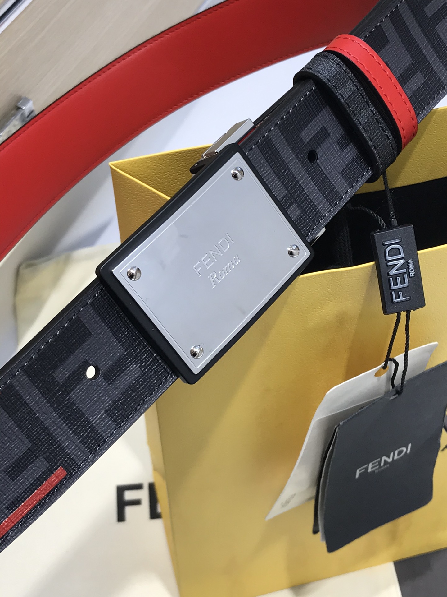 Fendi Basic Belt Top Grain Leather M