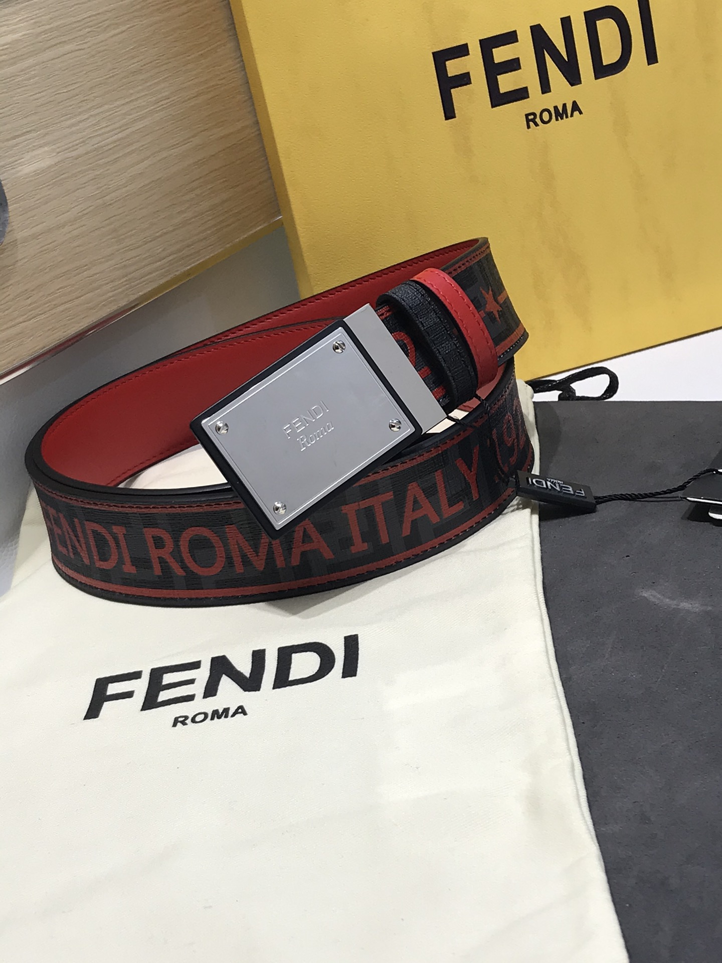 Fendi Basic Belt Top Grain Leather M