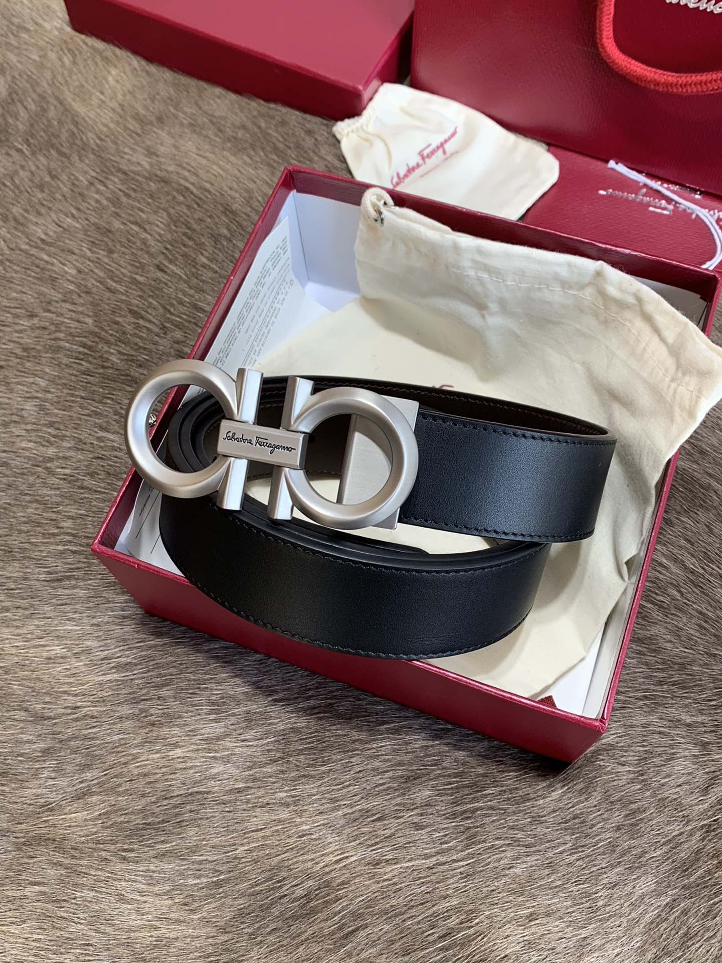 Salvatore Ferragamo Male Leather Belt M