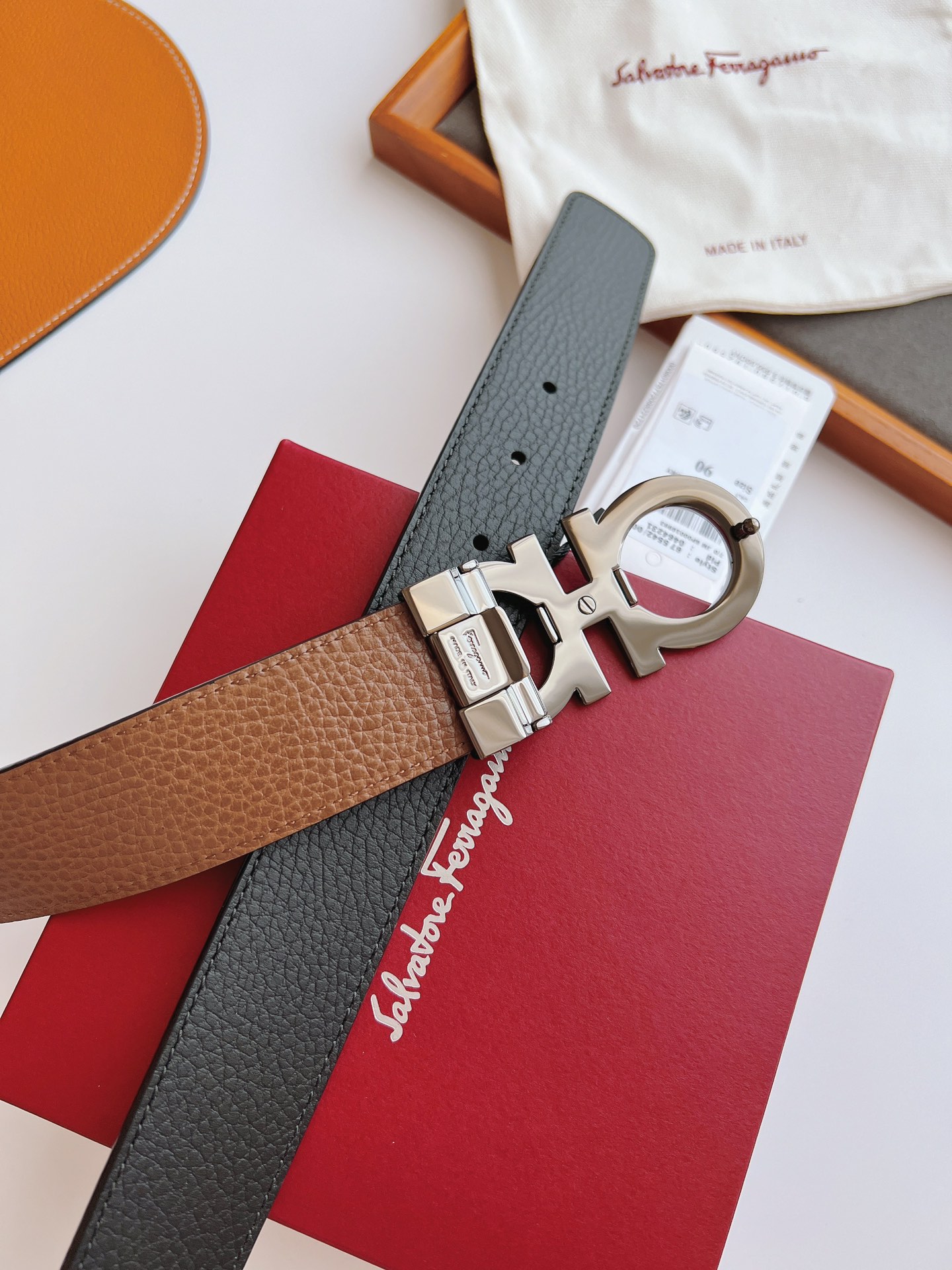 Salvatore Ferragamo Male Leather Belt M