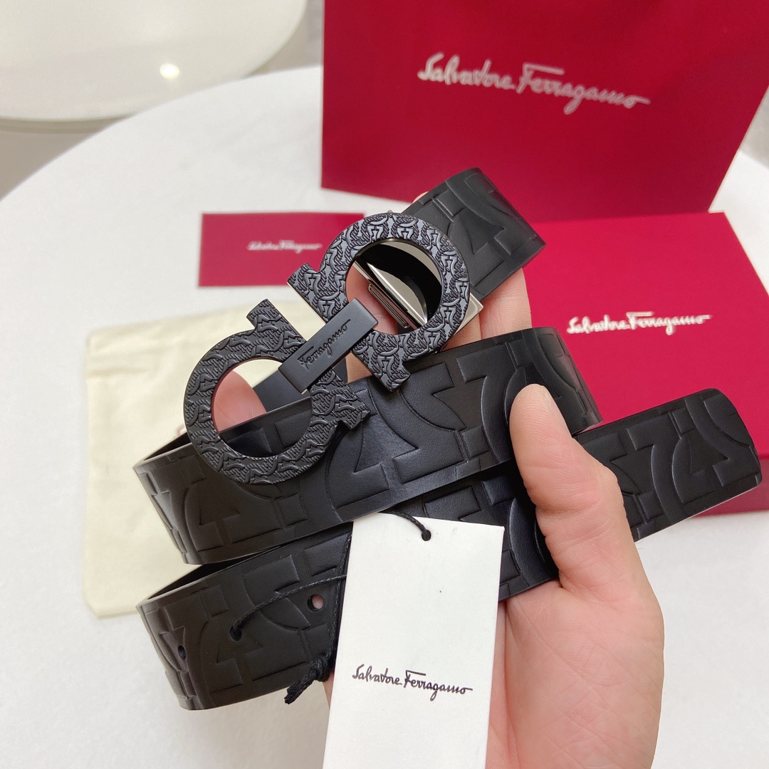 Salvatore Ferragamo Male Leather Belt M