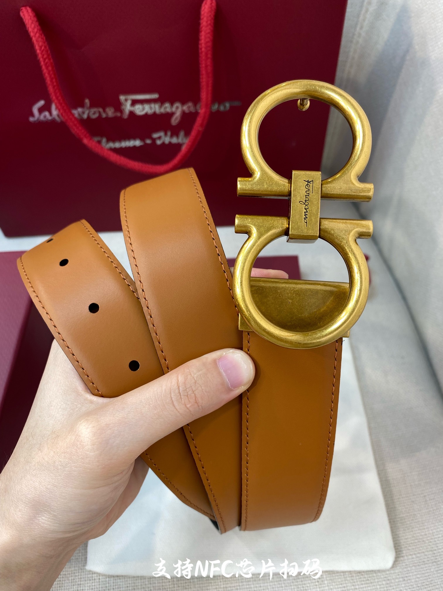 Salvatore Ferragamo Male Leather Belt M