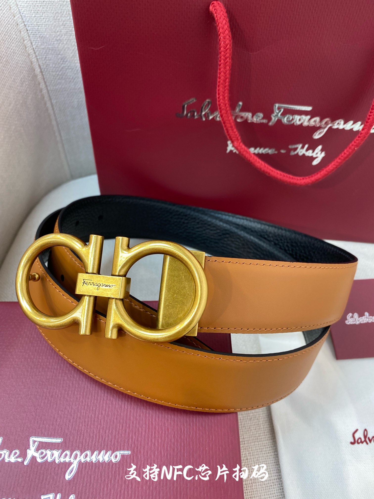 Salvatore Ferragamo Male Leather Belt M