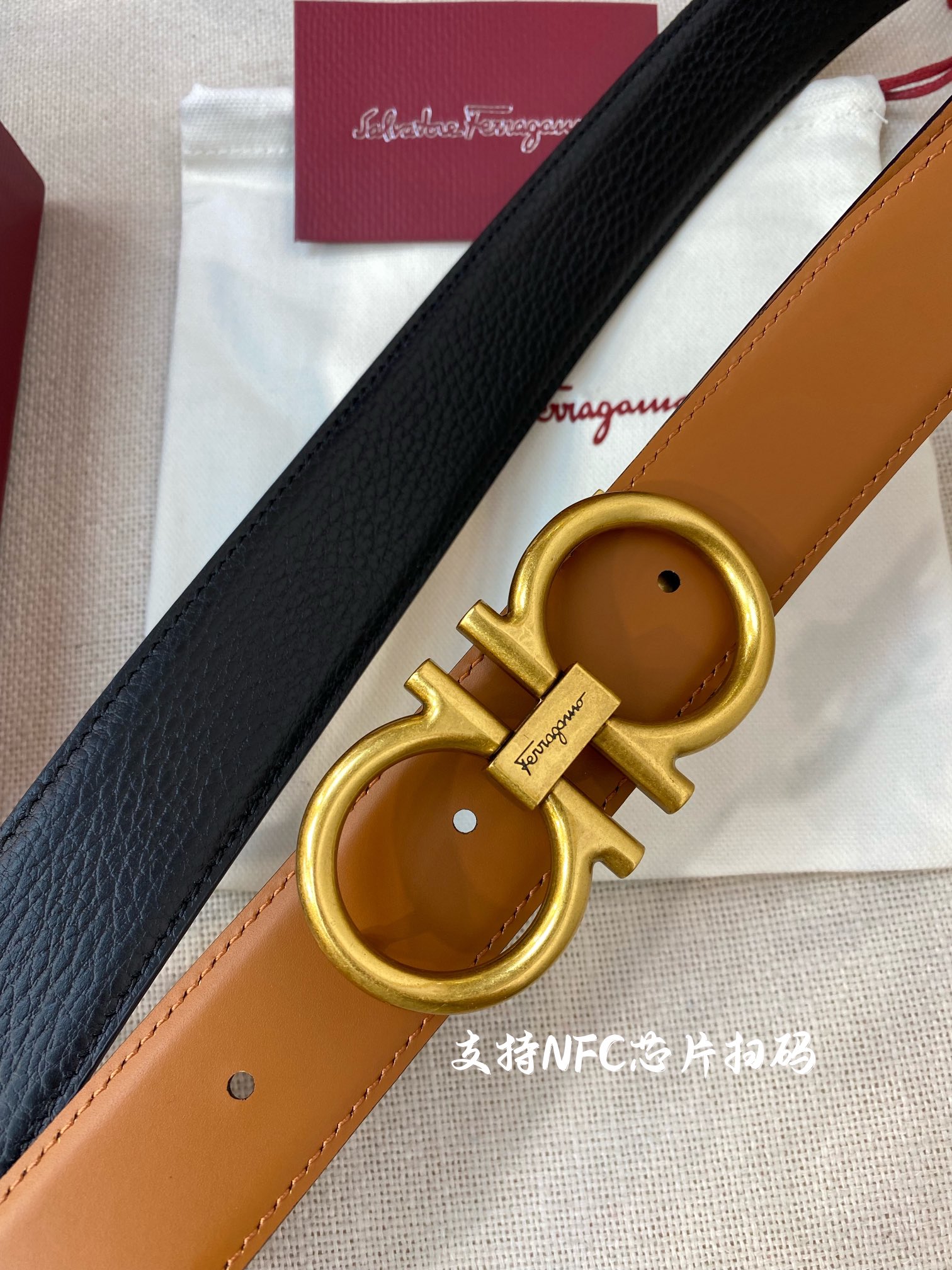 Salvatore Ferragamo Male Leather Belt M