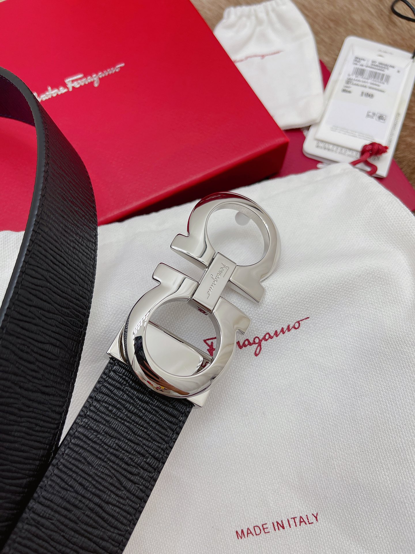 Salvatore Ferragamo Male Leather Belt M