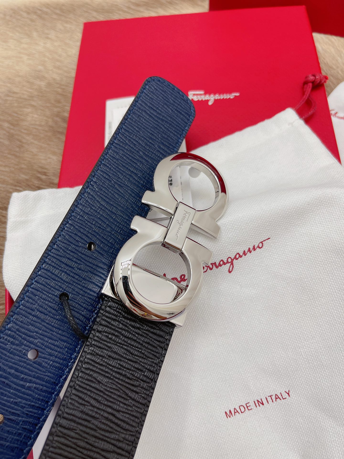 Salvatore Ferragamo Male Leather Belt M