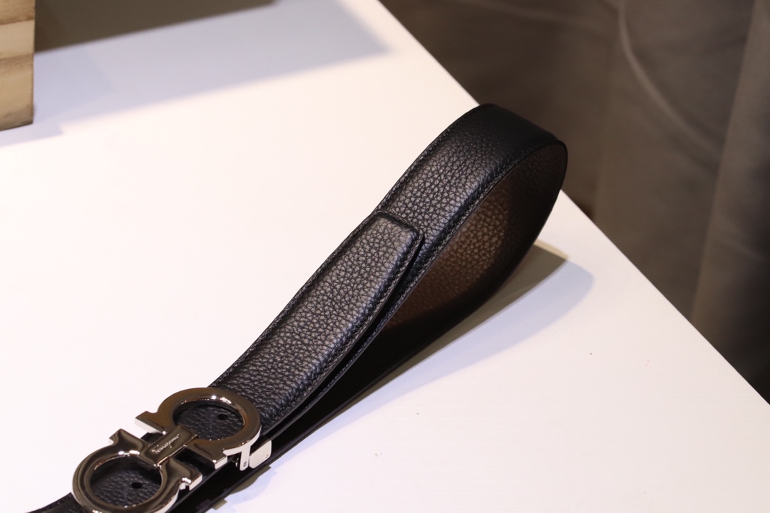 Salvatore Ferragamo Male Leather Belt M