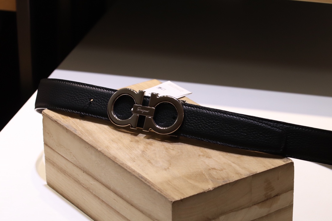 Salvatore Ferragamo Male Leather Belt M