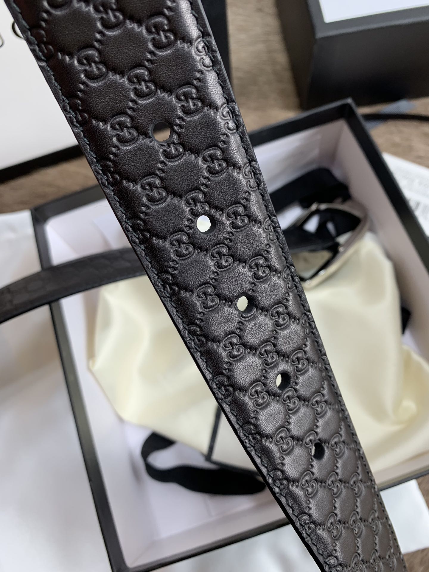 Gucci Male Leather Belt M