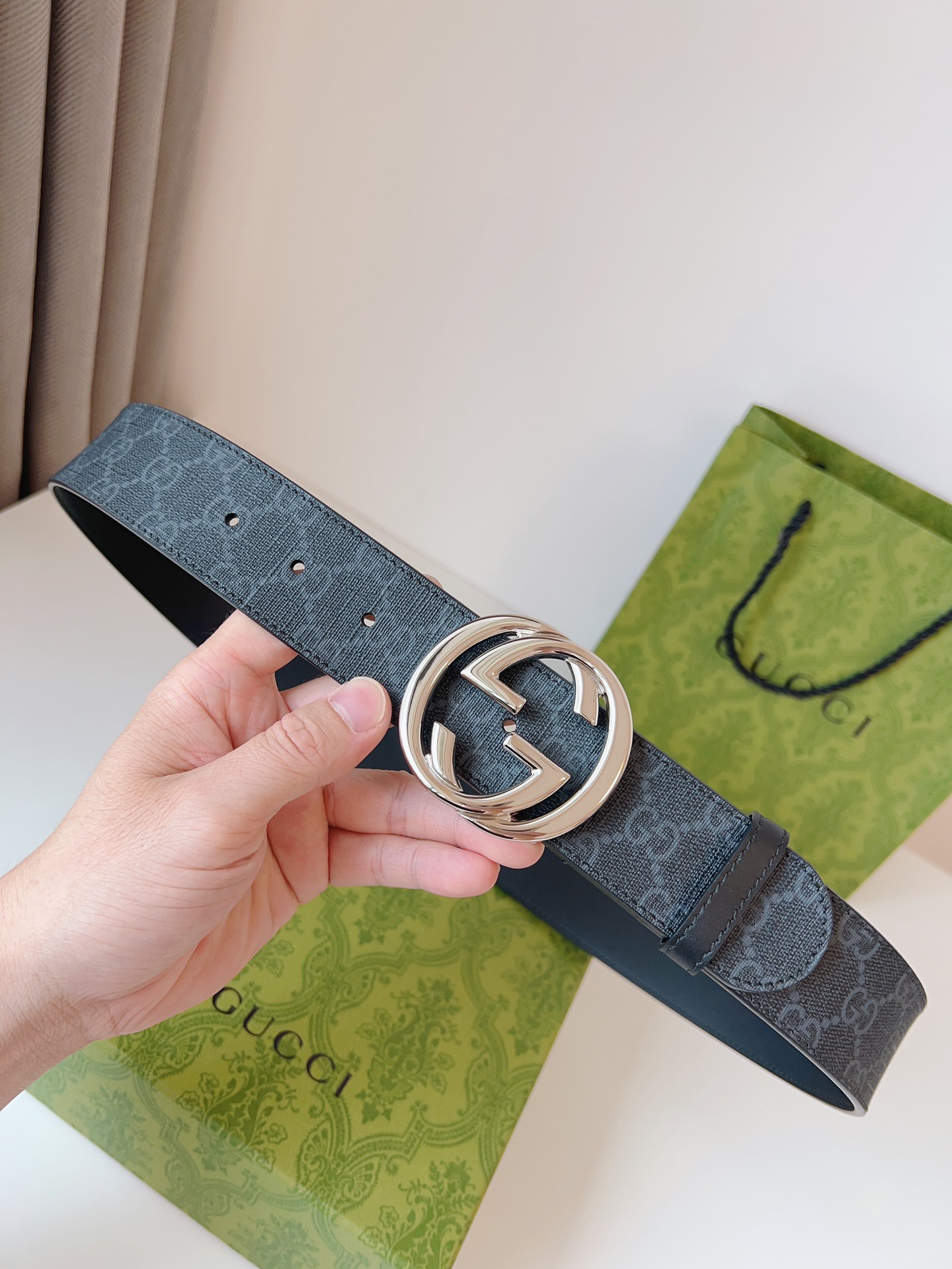 Gucci Leather Belt M