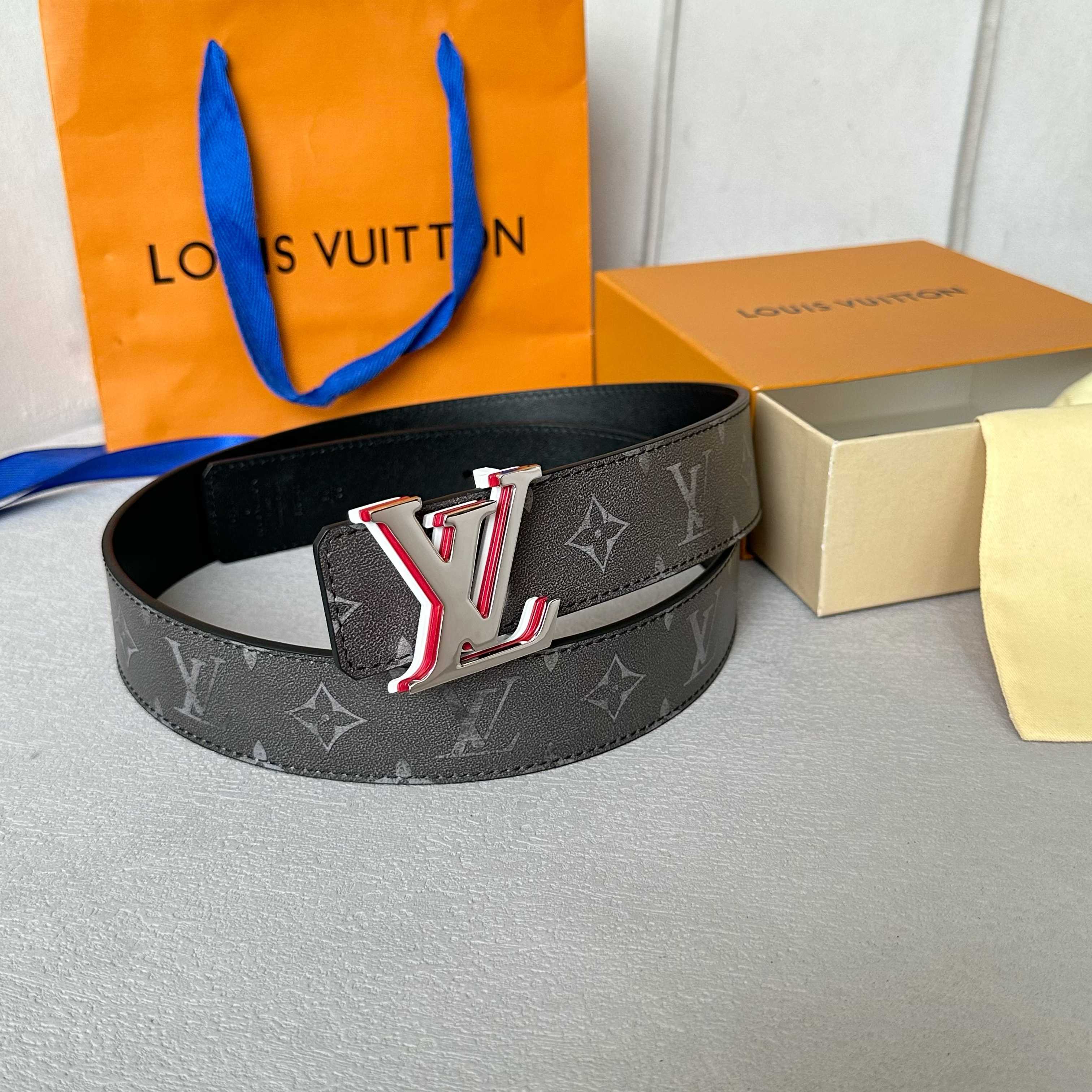 Louis Vuitton Male Basic Belt Cow Leather S-l