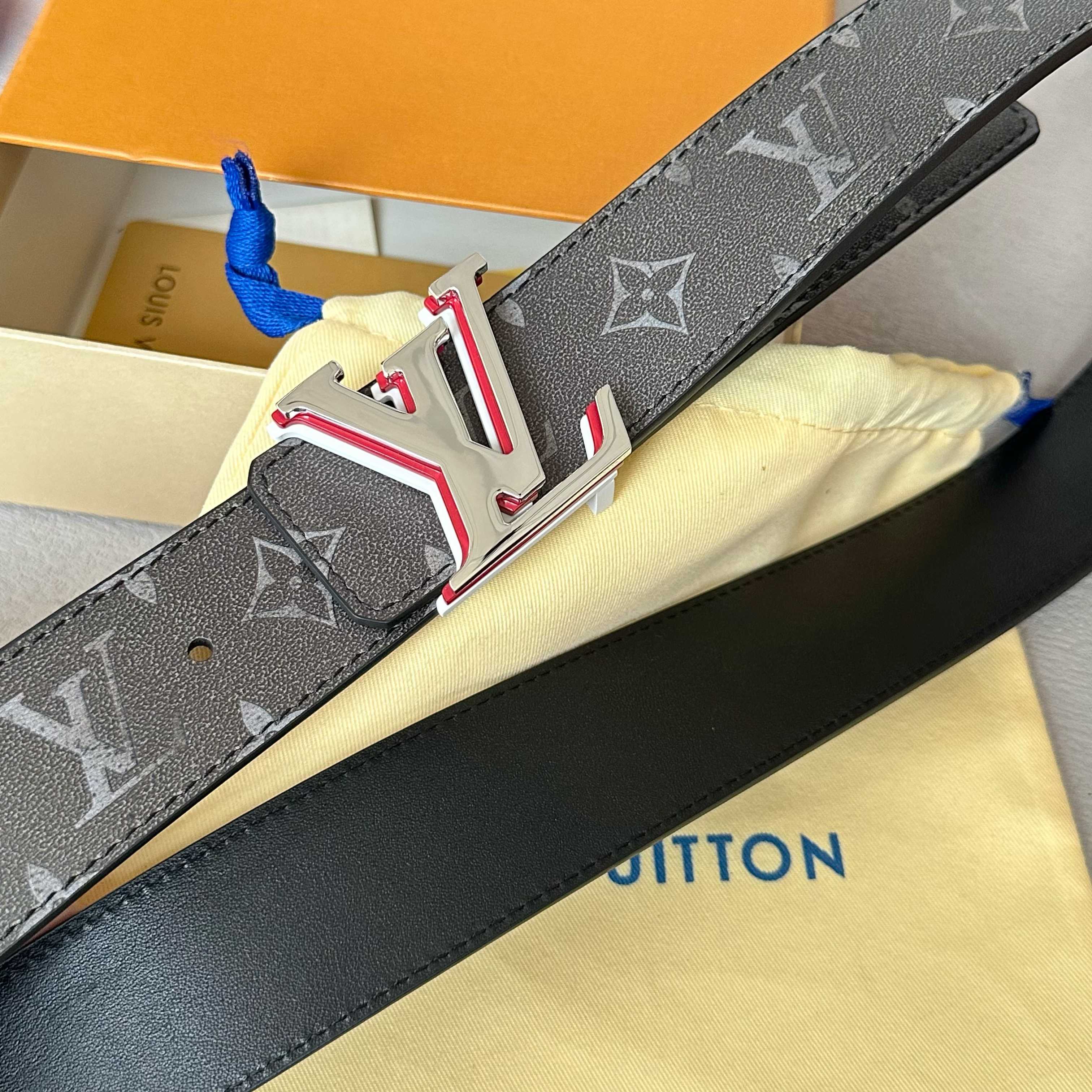 Louis Vuitton Male Basic Belt Cow Leather S-l