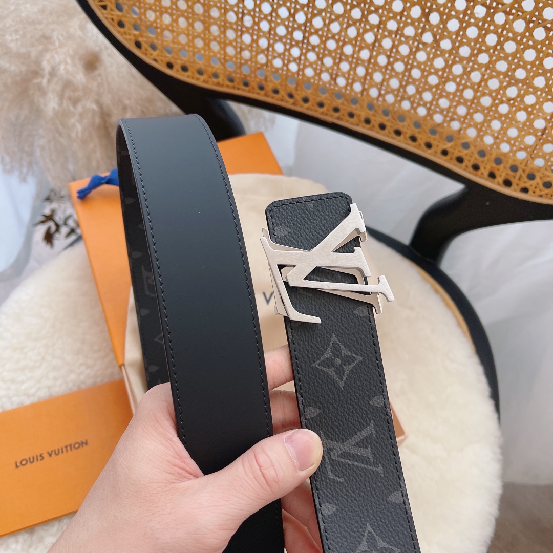 Louis Vuitton Male Basic Belt Cow Leather S-m-l