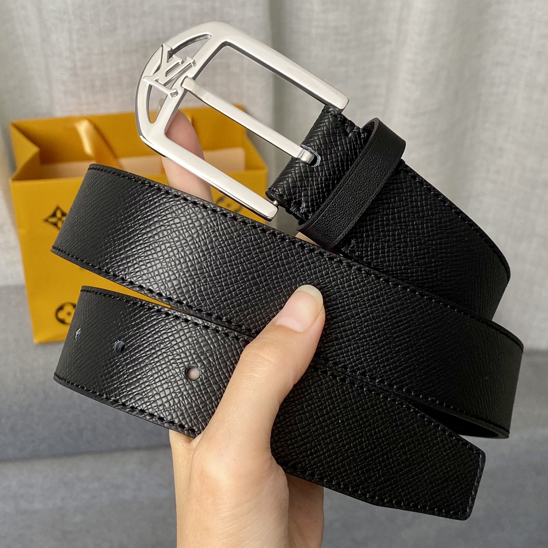 Louis Vuitton Male Leather Belt Cow Leather L