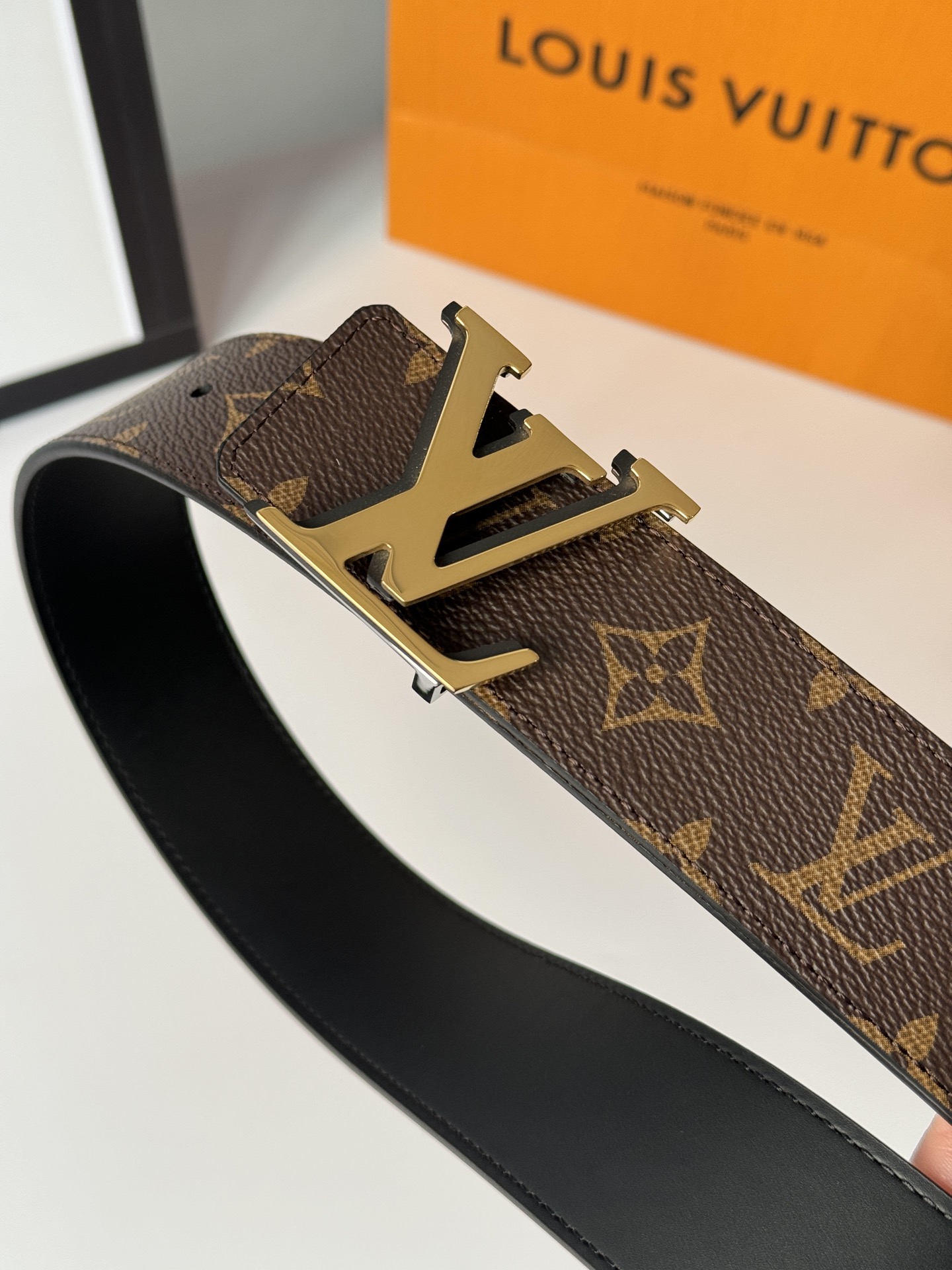 Louis Vuitton Basic Belt 40mm-s-m-l