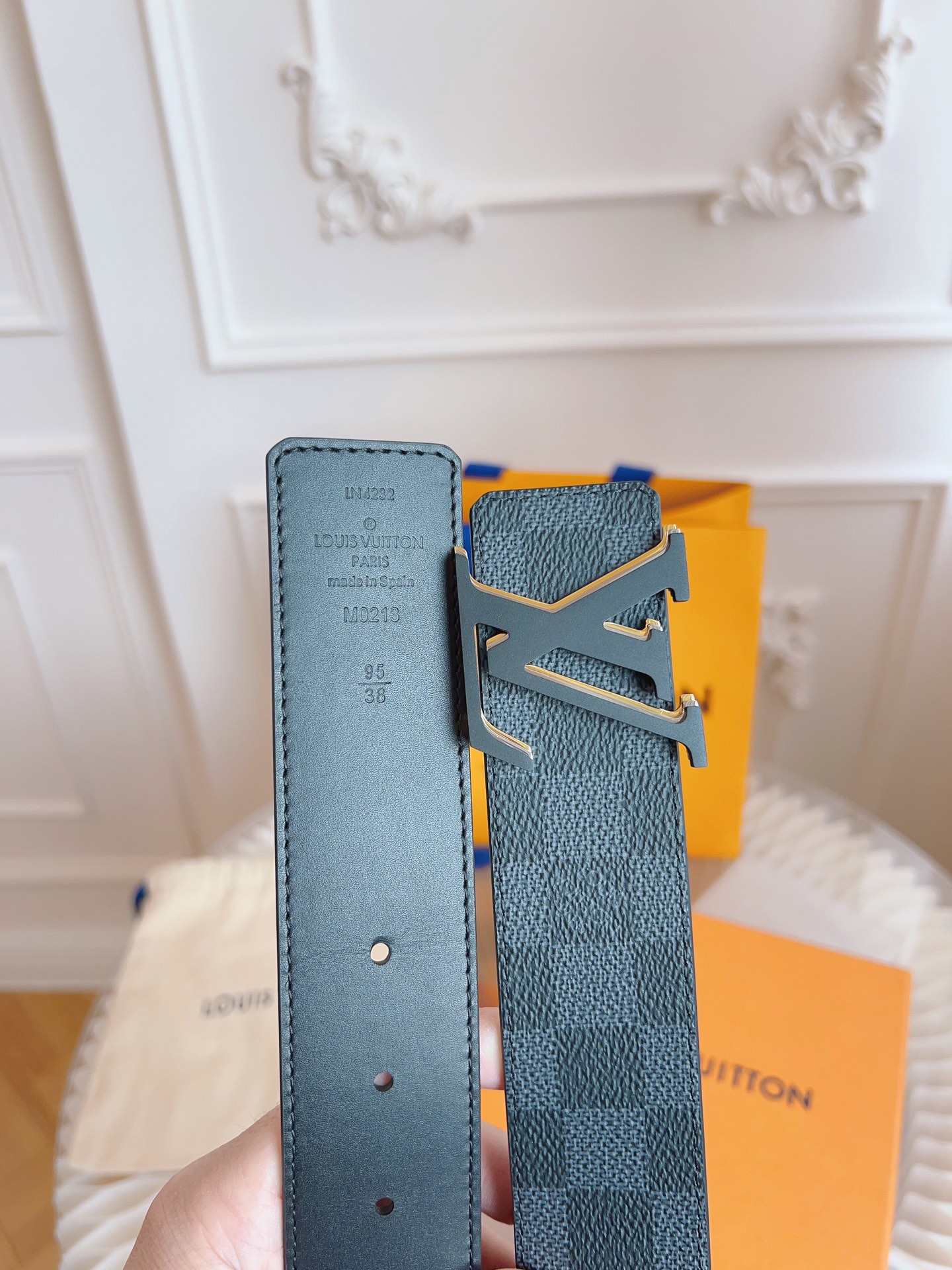 Louis Vuitton Basic Belt Top Grain Leather Black M-l