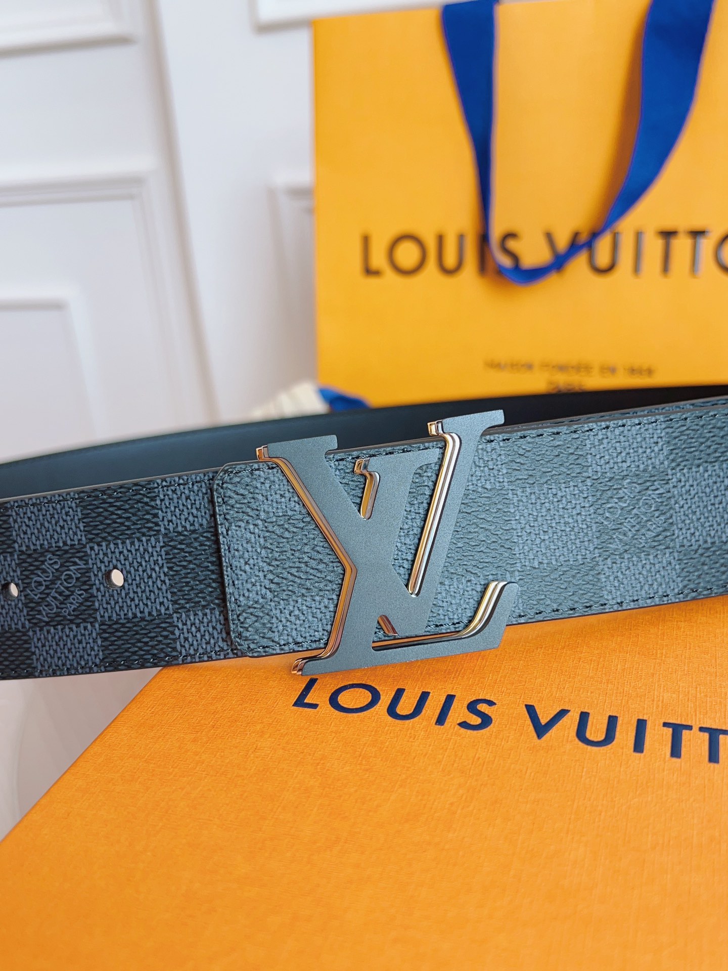 Louis Vuitton Basic Belt Top Grain Leather Black M-l