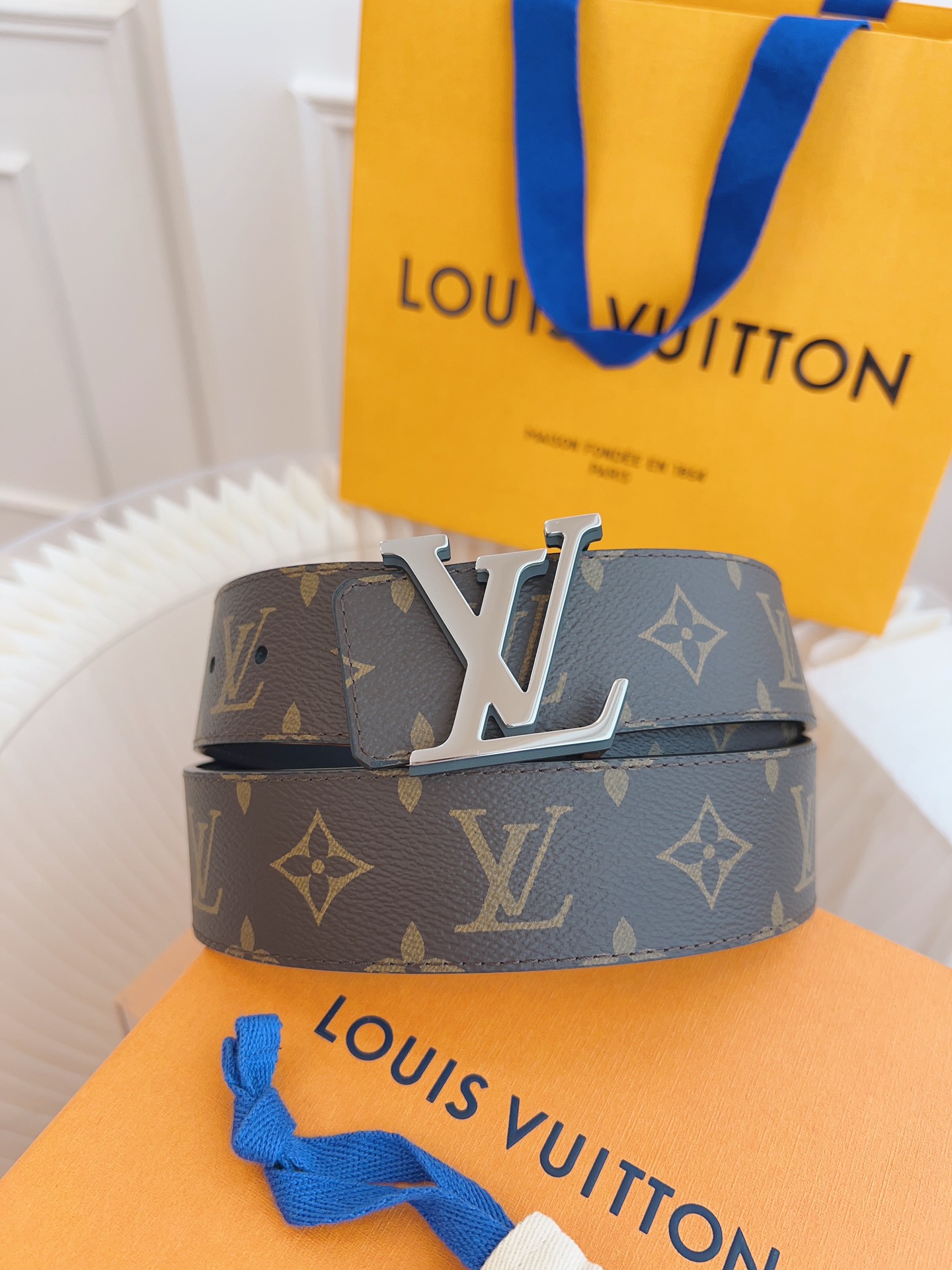 Louis Vuitton Basic Belt Cow Leather Black M-l