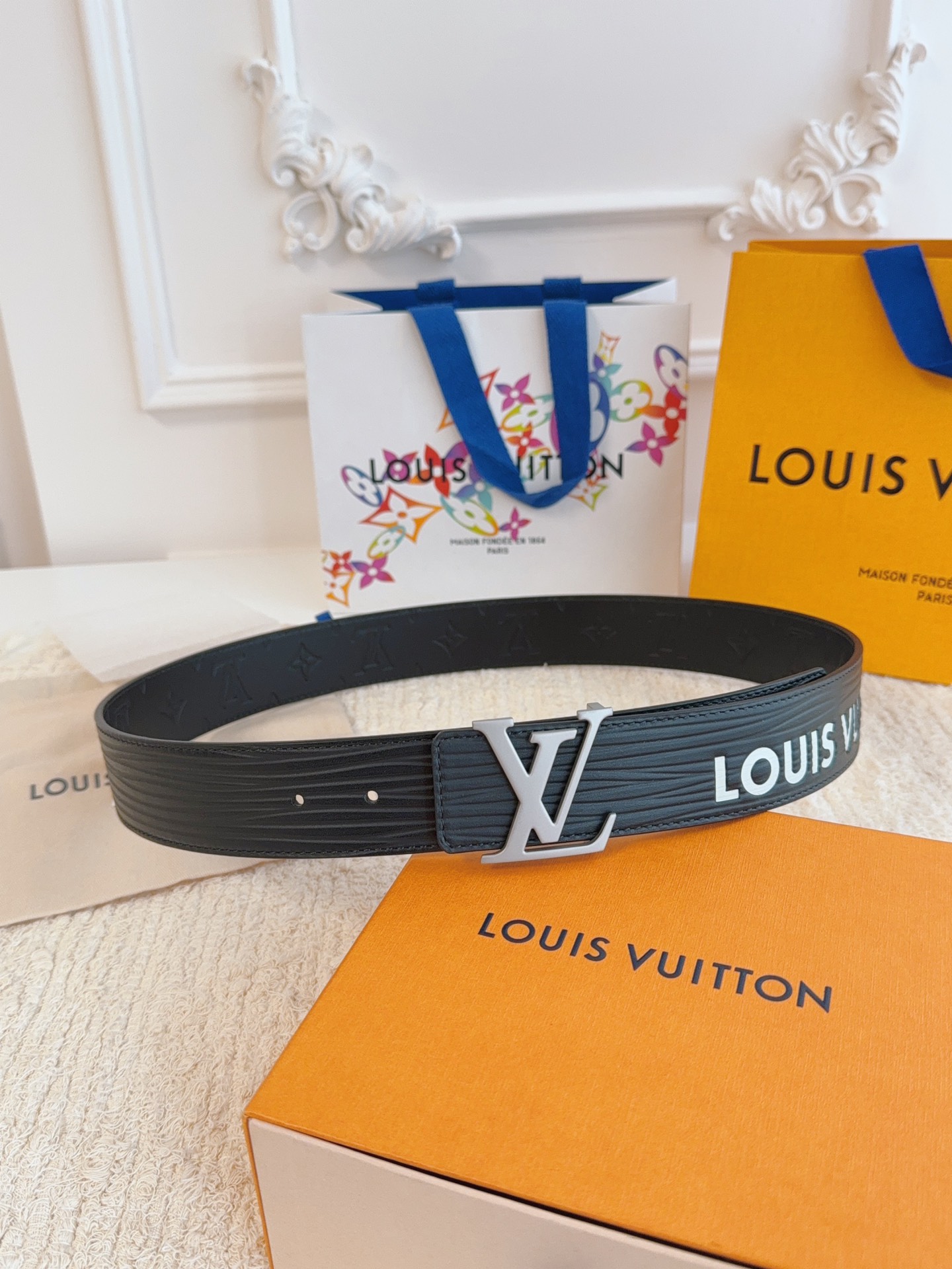 Louis Vuitton Basic Belt M-l