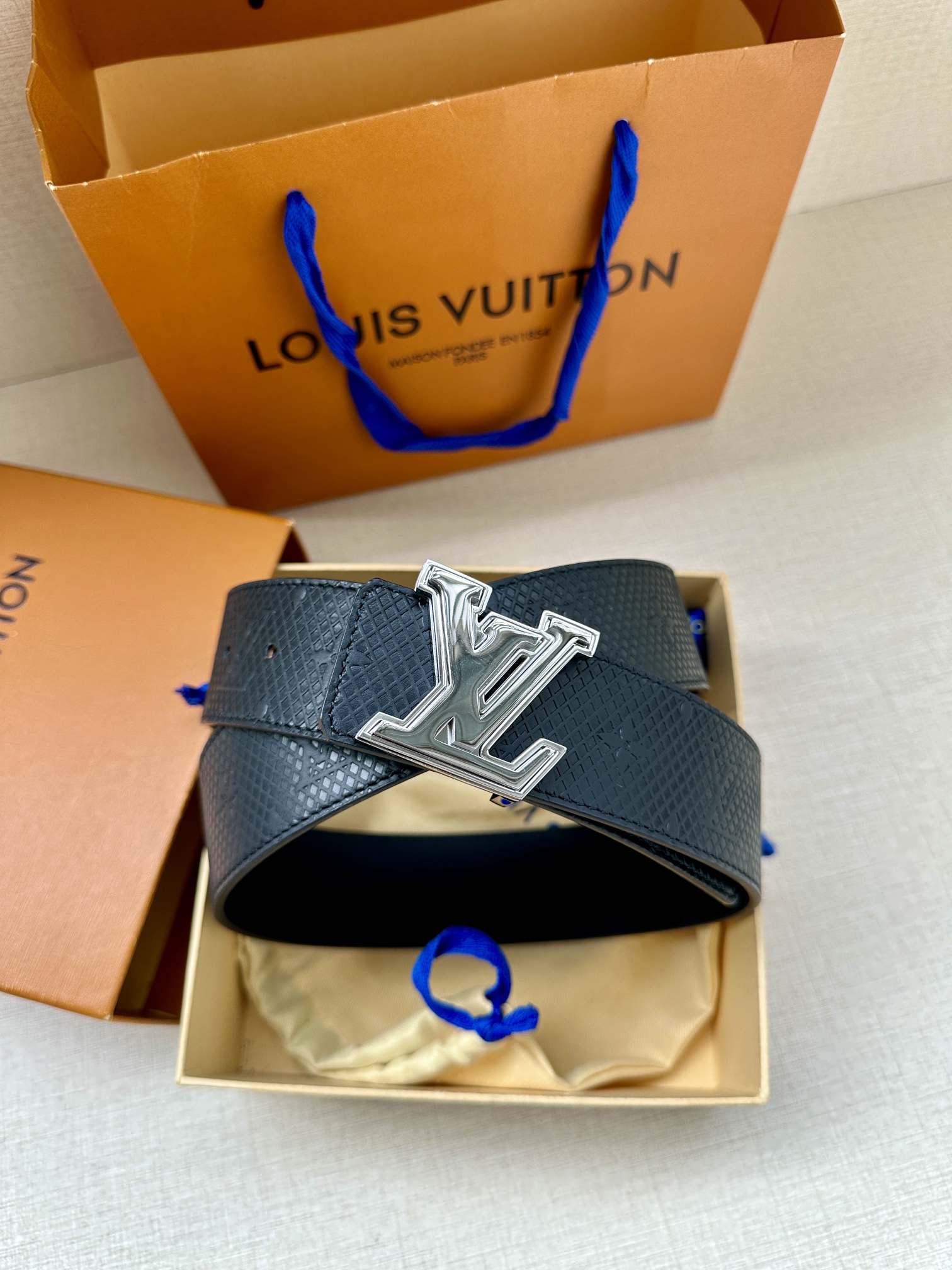 Louis Vuitton Leather Belt Cow Leather L