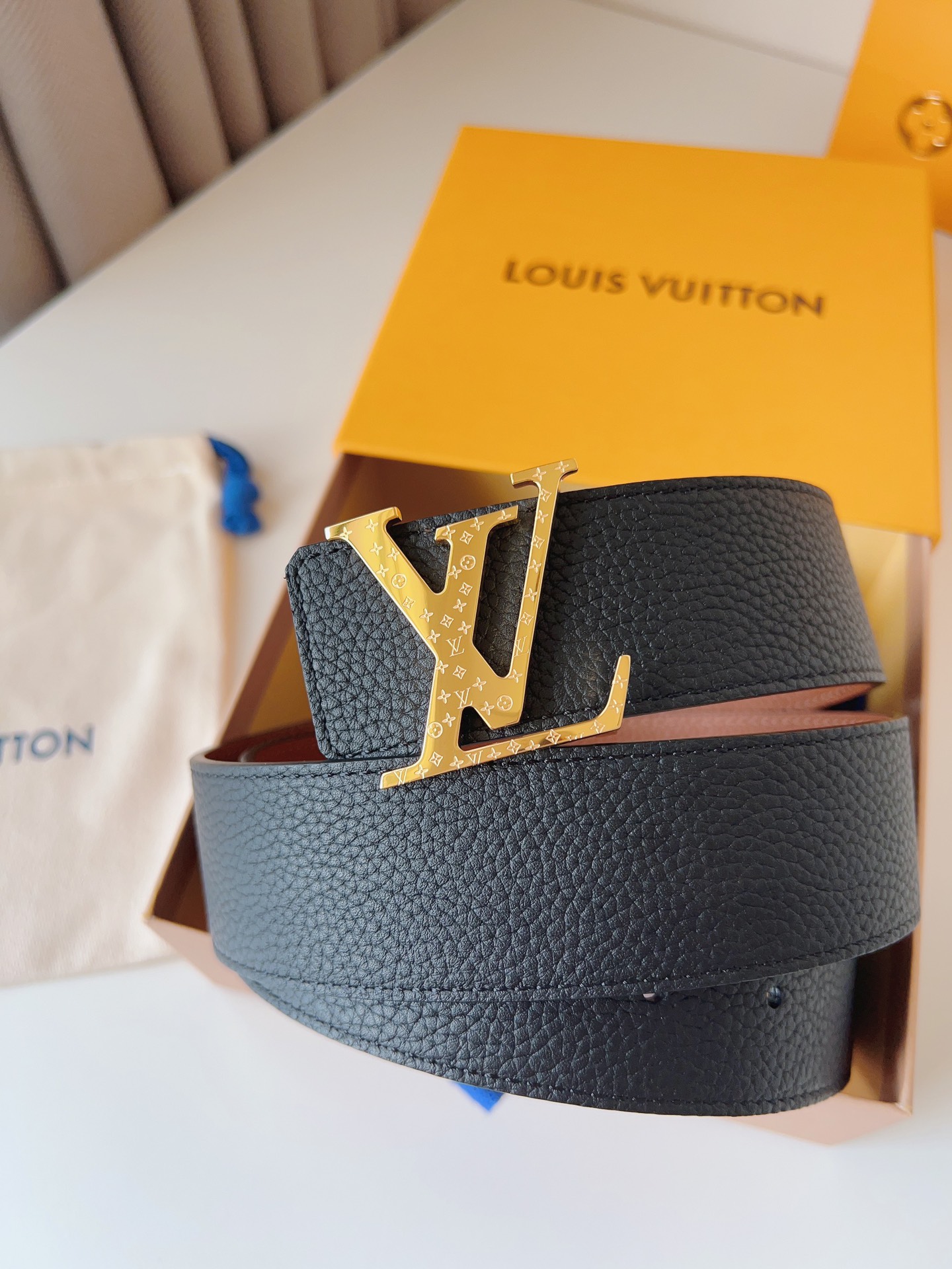 Louis Vuitton Basic Belt 40mm-l