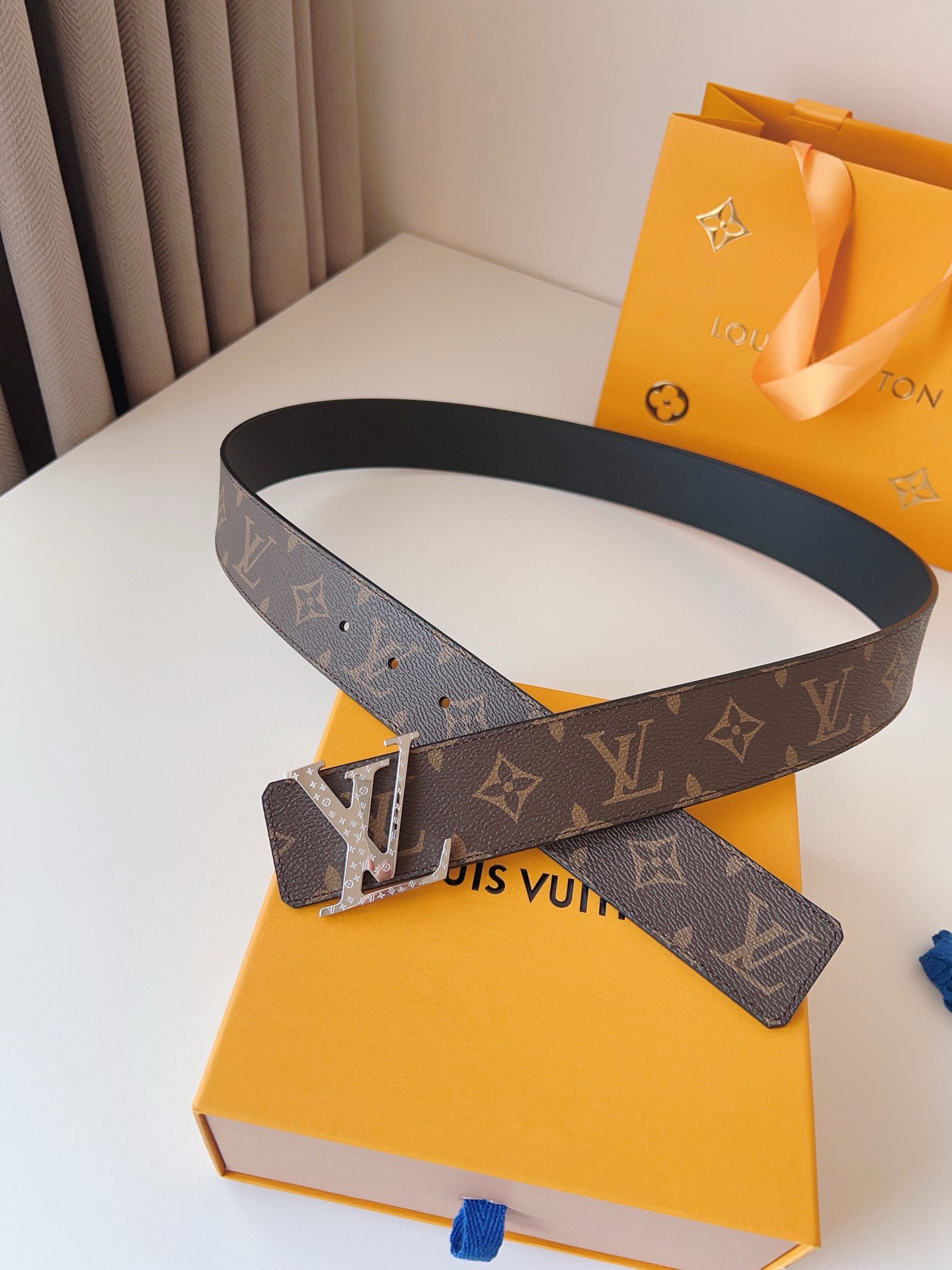 Louis Vuitton Basic Belt 40mm-l