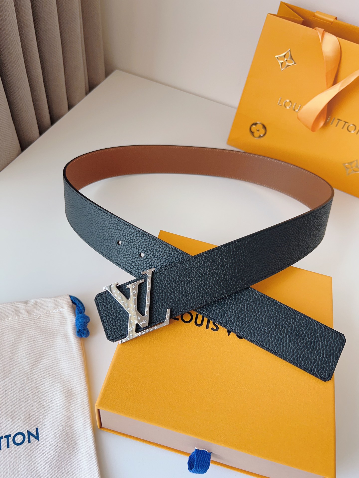 Louis Vuitton Basic Belt 40mm-l