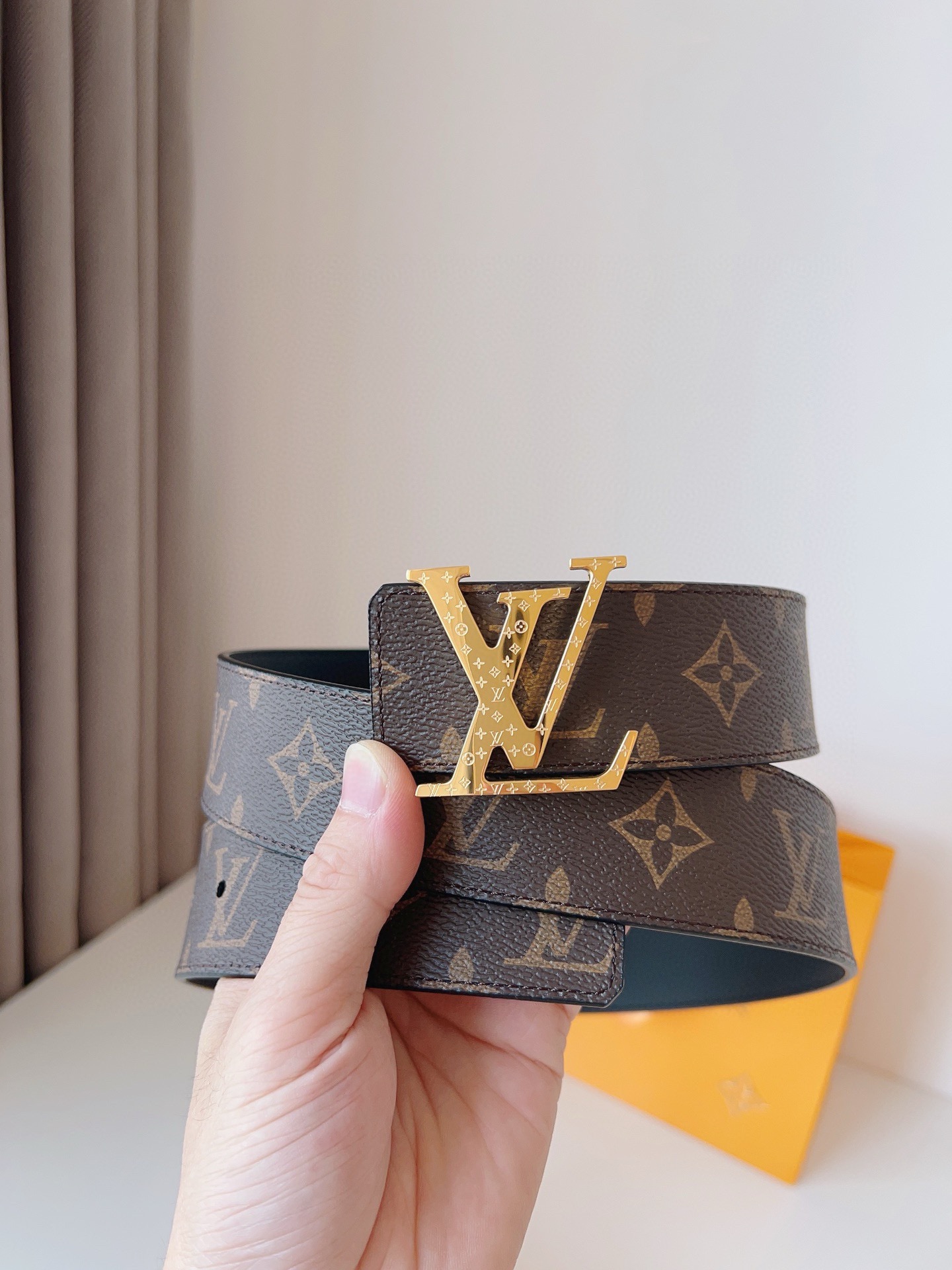 Louis Vuitton Basic Belt 40mm-l