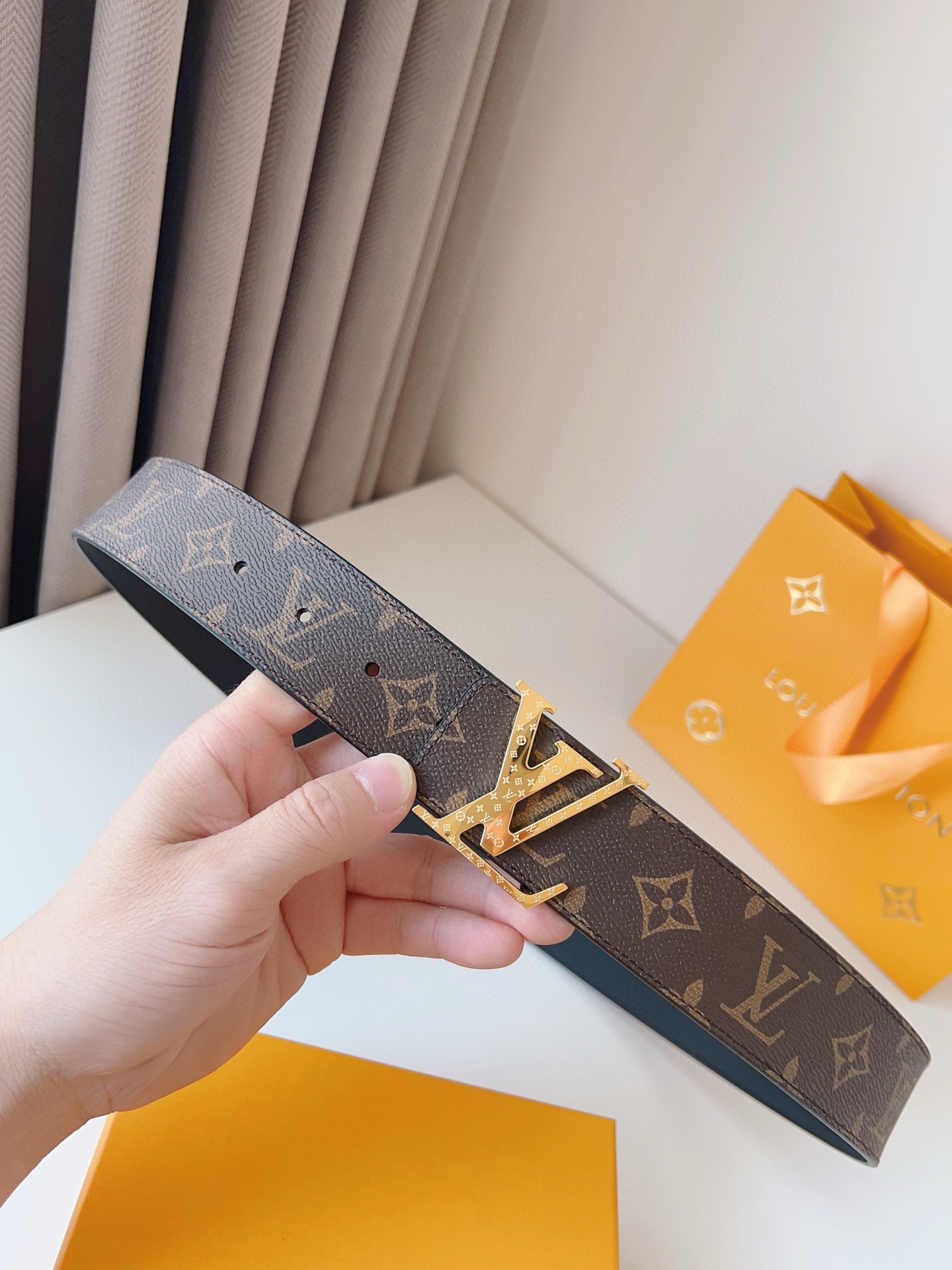 Louis Vuitton Basic Belt 40mm-l