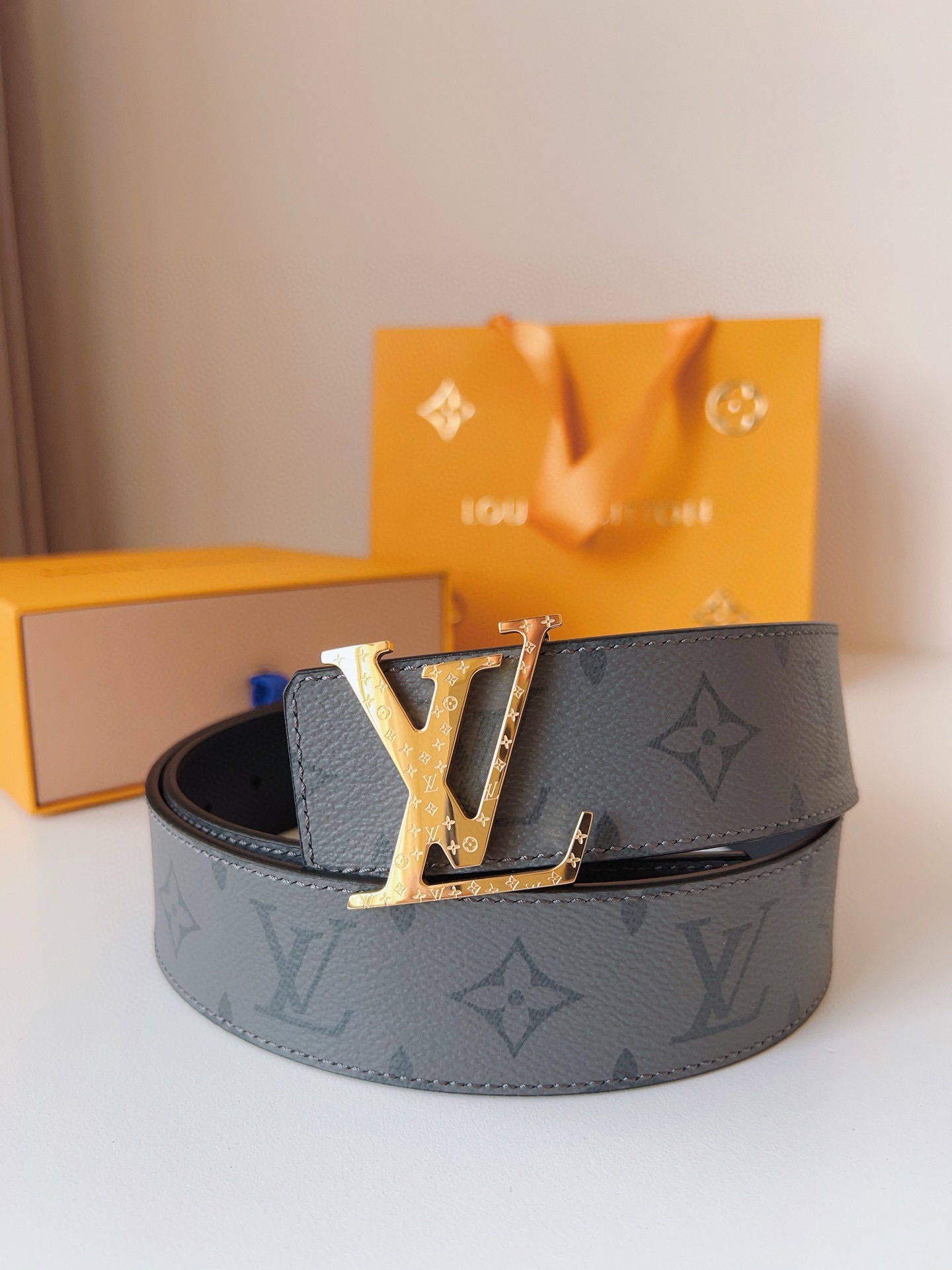 Louis Vuitton Basic Belt 40mm-l