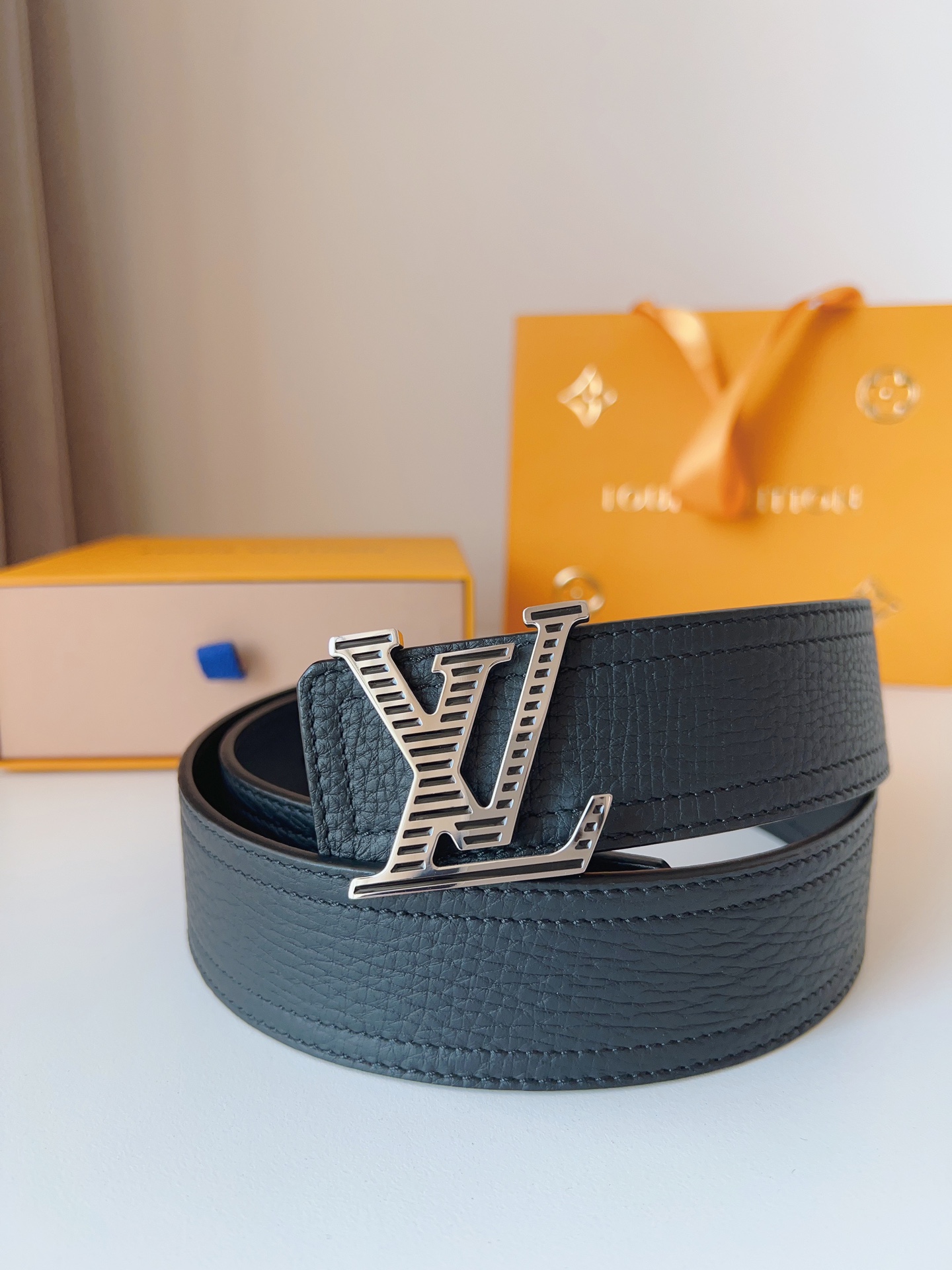 Louis Vuitton Basic Belt Cow Leather Black S-m-l
