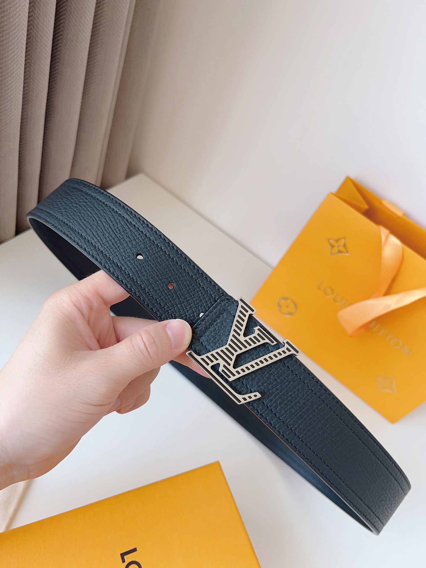 Louis Vuitton Basic Belt Cow Leather Black S-m-l