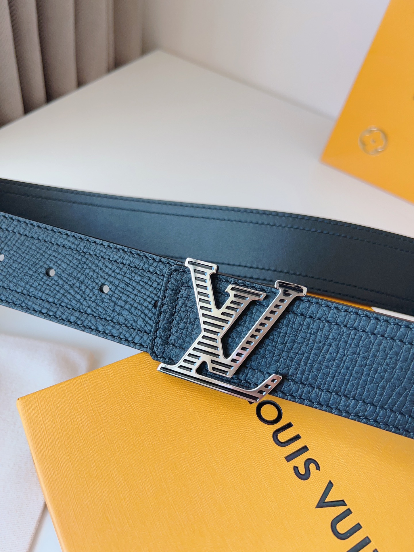 Louis Vuitton Basic Belt Cow Leather Black S-m-l
