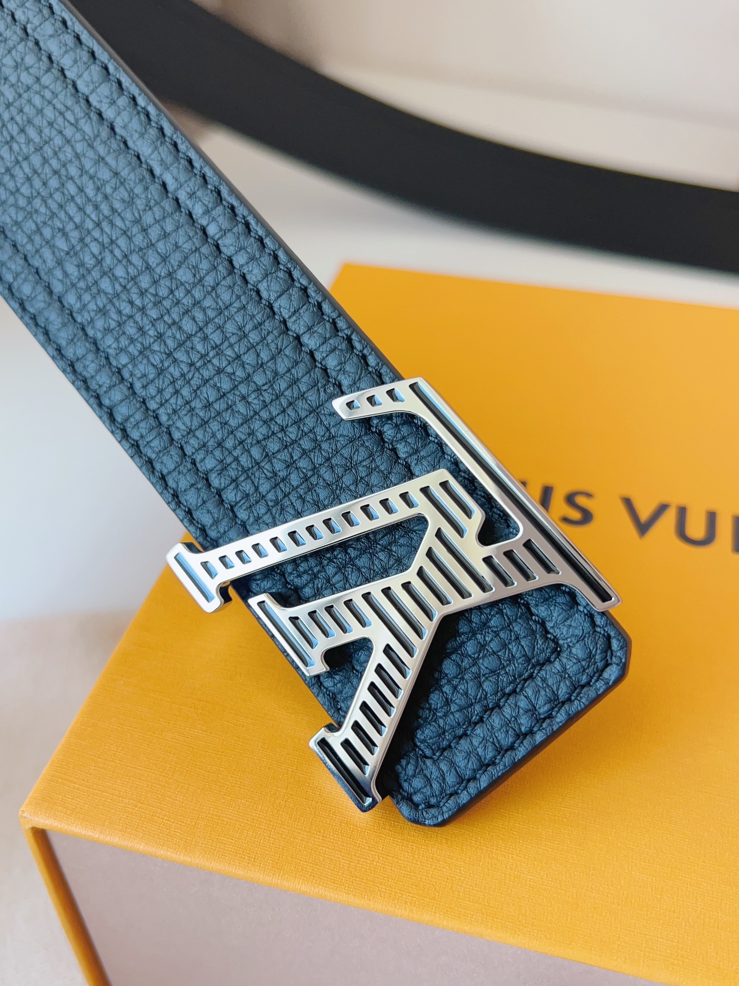 Louis Vuitton Basic Belt Cow Leather Black S-m-l